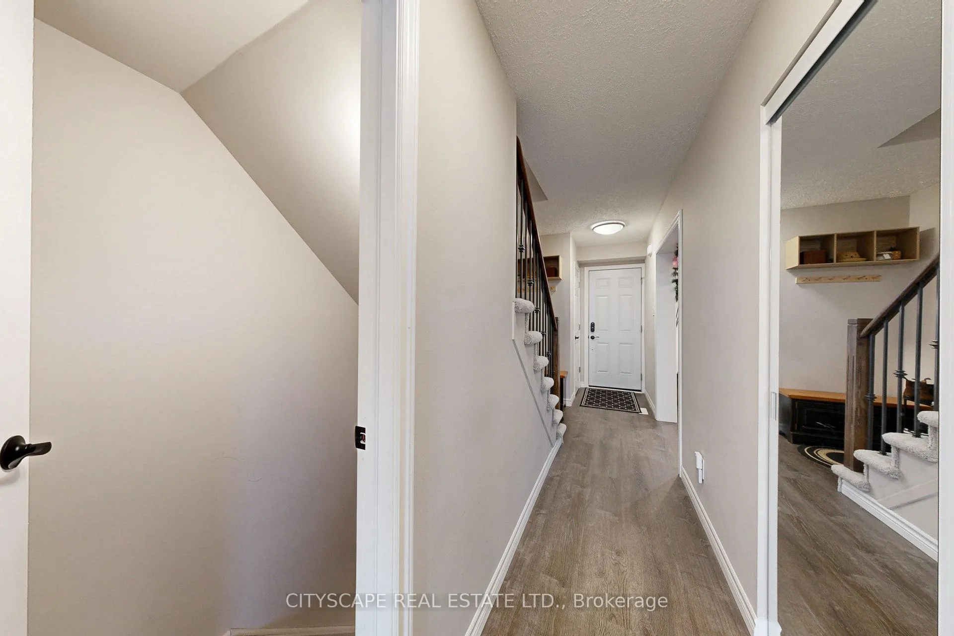 Photo 5 of 1256 Eldorado Avenue, Oshawa, Eastdale — HOMEH