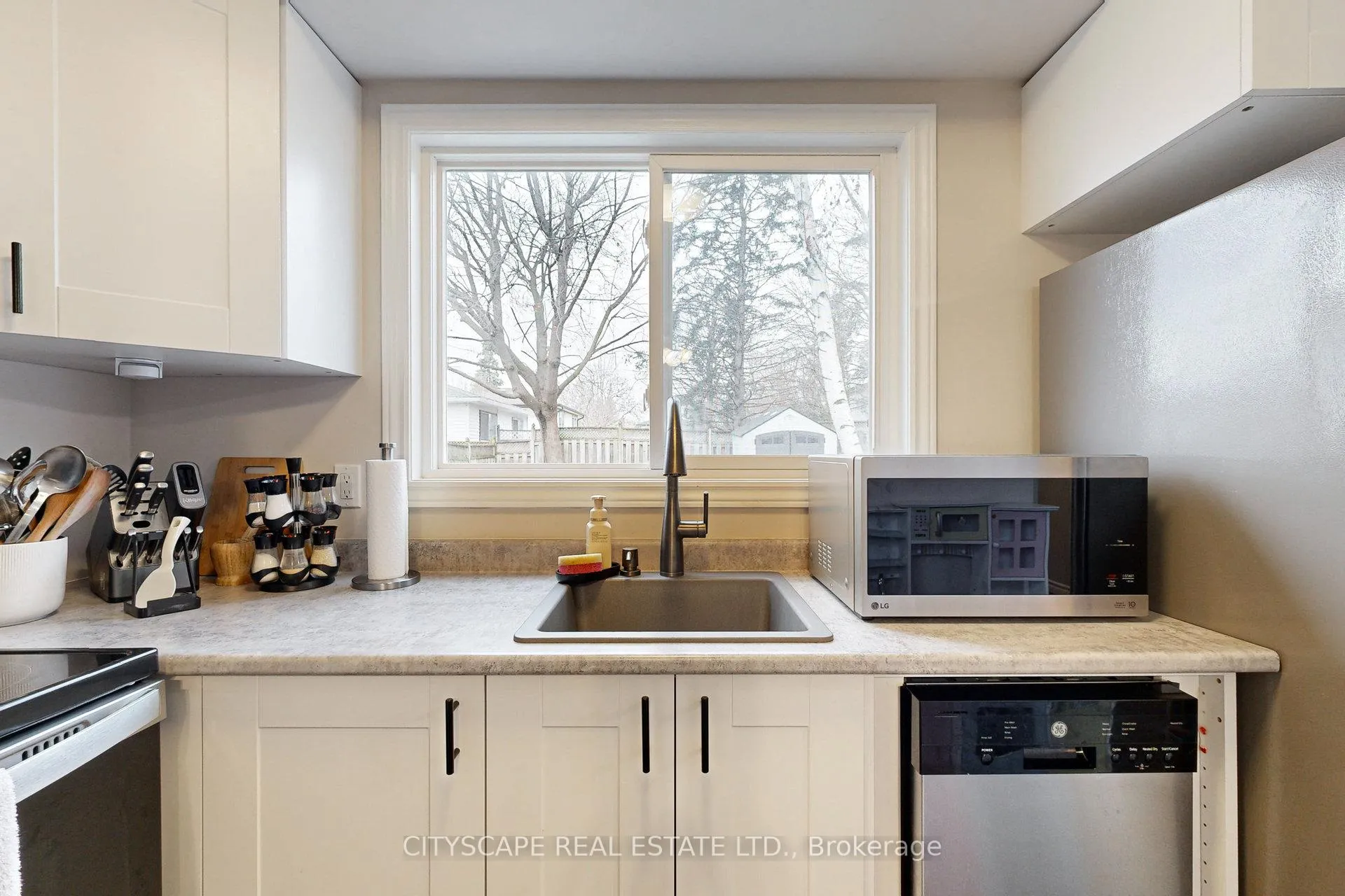 Photo 15 of 1256 Eldorado Avenue, Oshawa, Eastdale — HOMEH