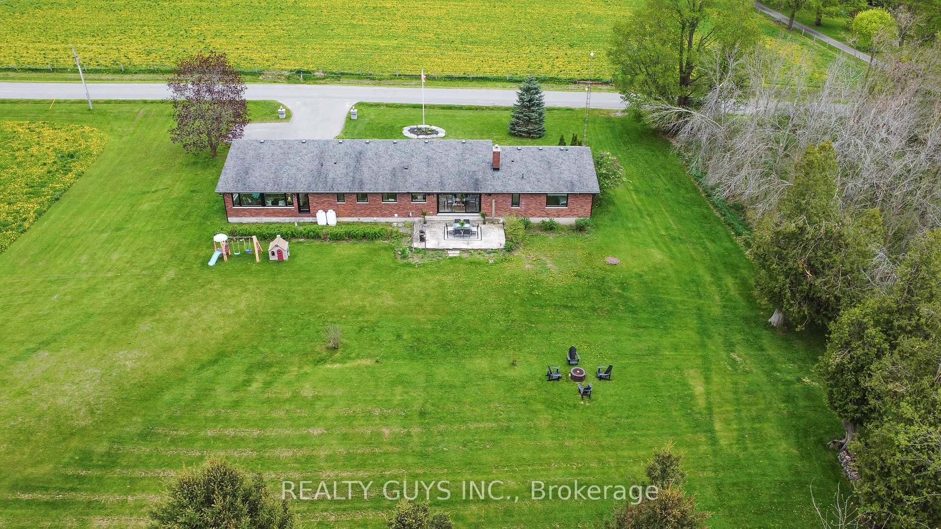 Photo 11 of 1586 Carmel 2nd Line, Cavan Monaghan, Cavan Twp — HOMEH