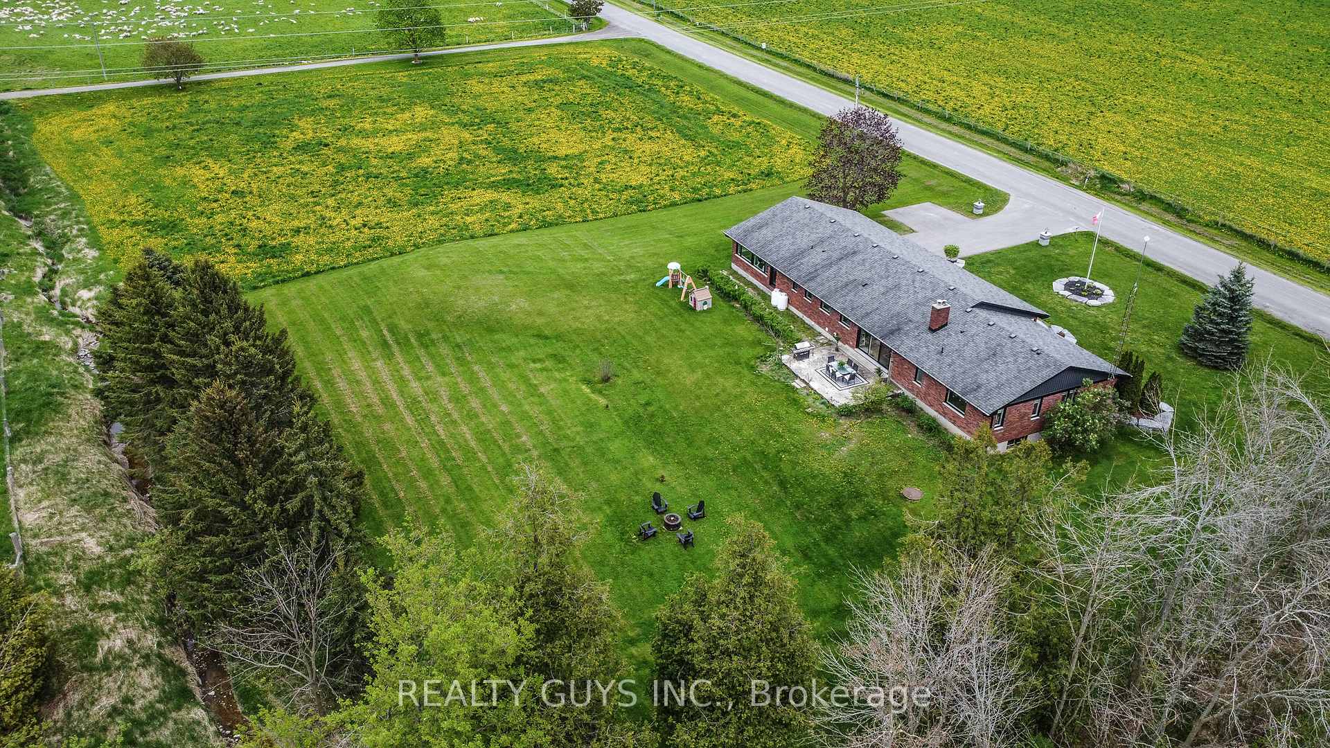 Photo 12 of 1586 Carmel 2nd Line, Cavan Monaghan, Cavan Twp — HOMEH