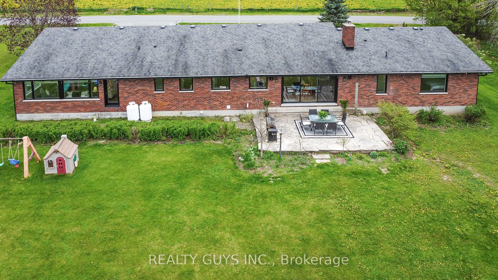 Photo 14 of 1586 Carmel 2nd Line, Cavan Monaghan, Cavan Twp — HOMEH