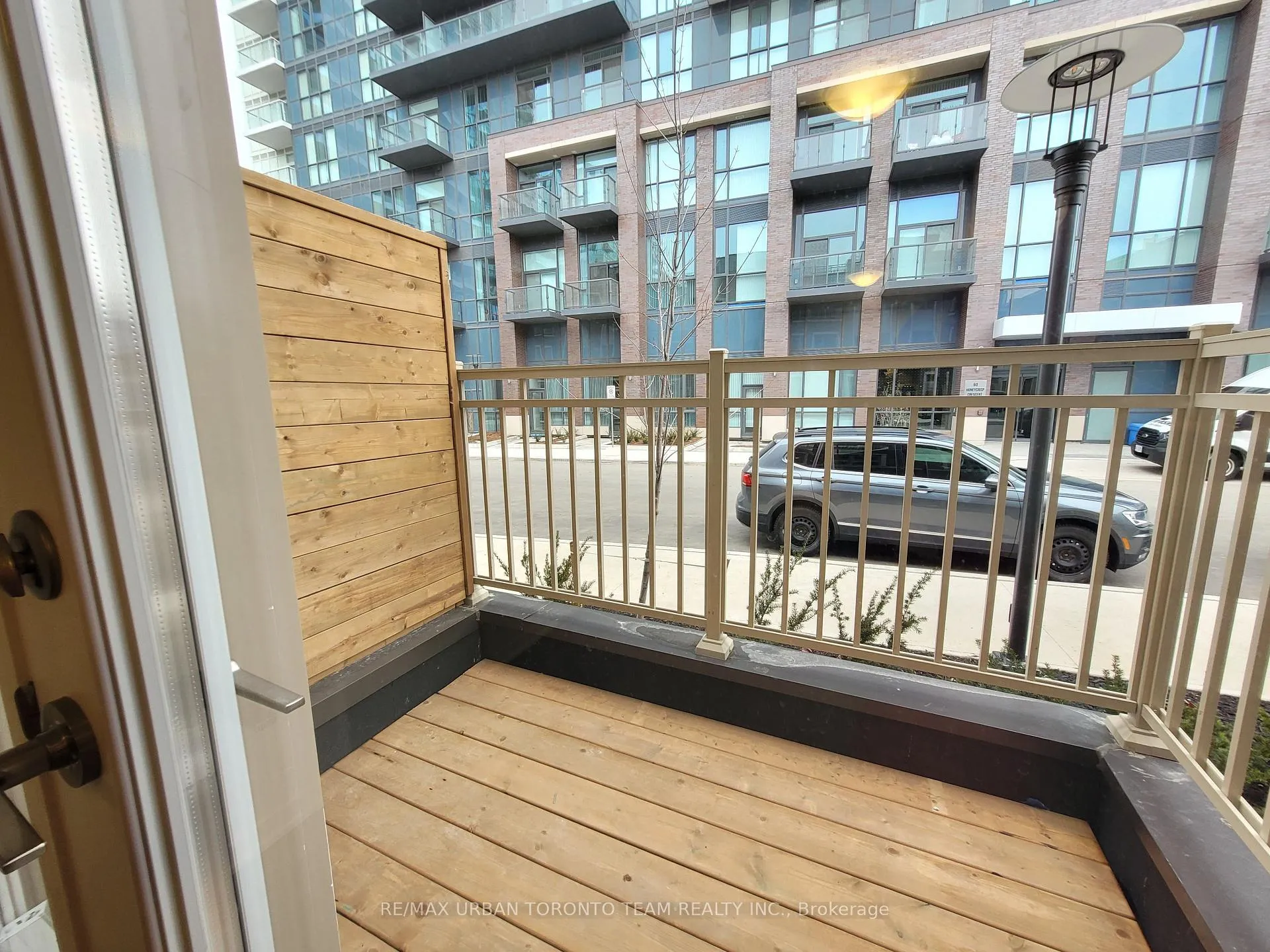Photo 3 of Unit 88, 39 Honeycrisp Crescent, Vaughan, Vaughan Corporate Centre — HOMEH