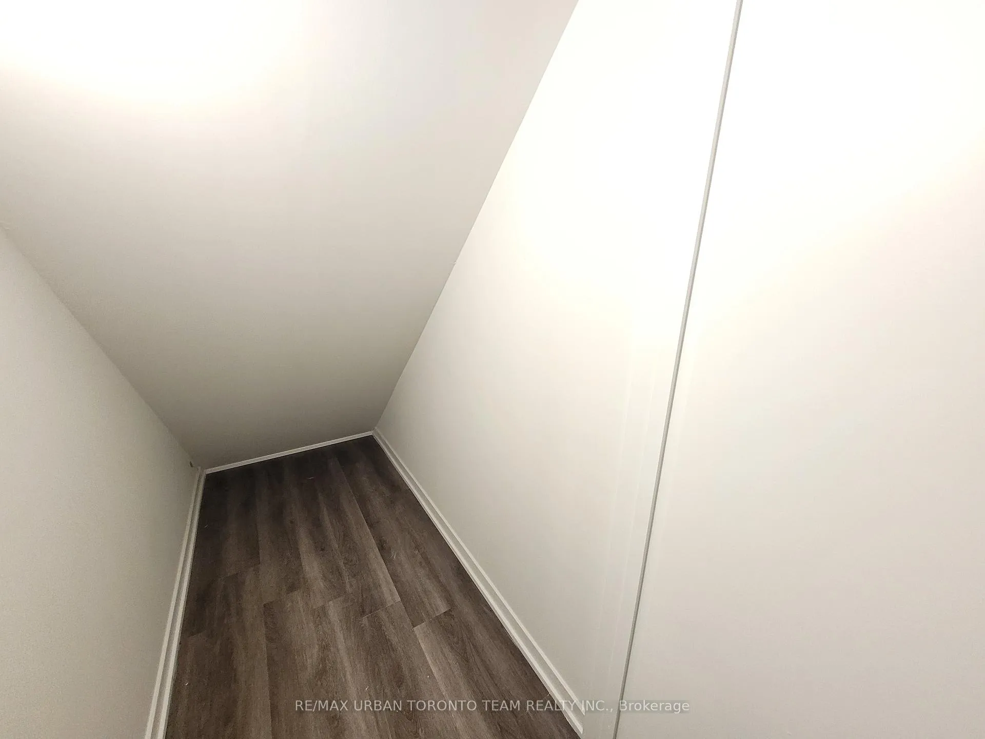 Photo 7 of Unit 88, 39 Honeycrisp Crescent, Vaughan, Vaughan Corporate Centre — HOMEH