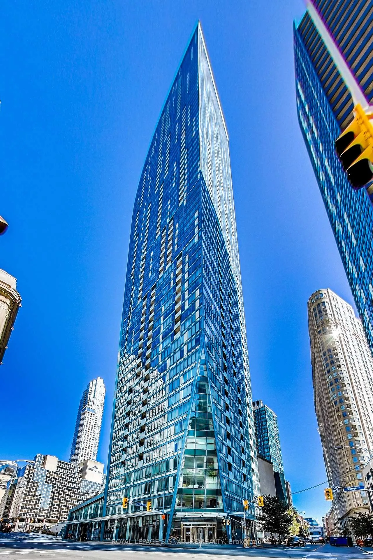 Photo 16 of Unit 1104, 8 The Esplanade, Toronto, Waterfront Communities — HOMEH