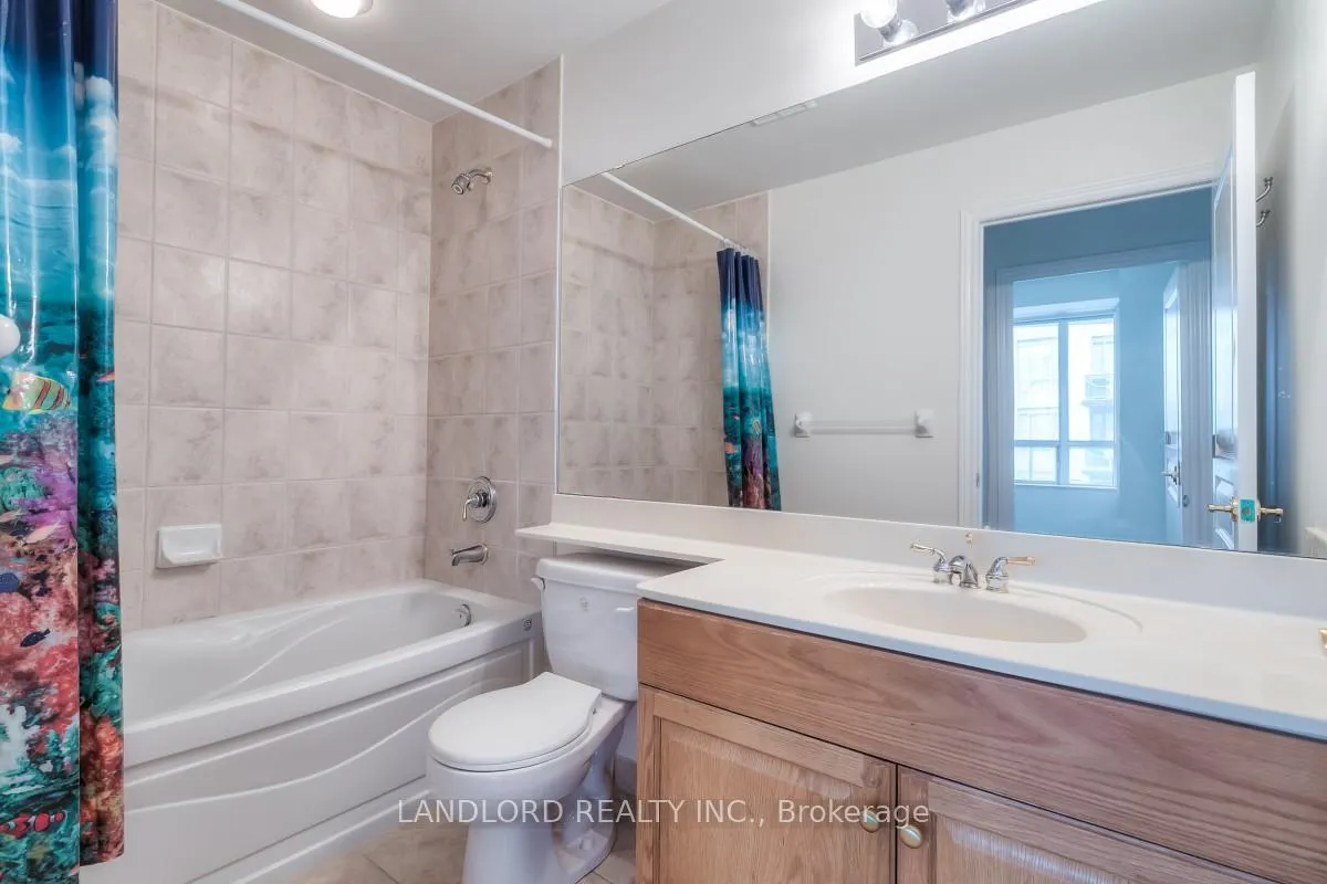 Photo 16 of Unit 325, 9 Boardwalk Drive, Toronto, The Beaches — HOMEH