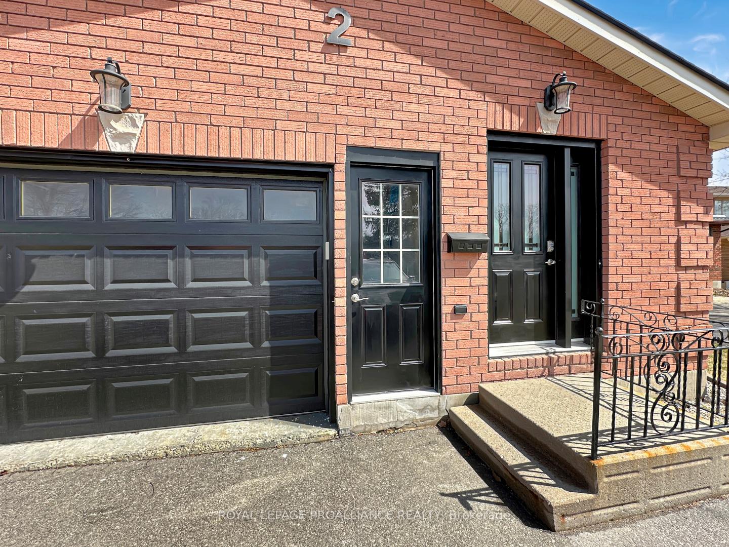Photo 4 of 2 Thompson Court, Belleville, Belleville Ward — HOMEH