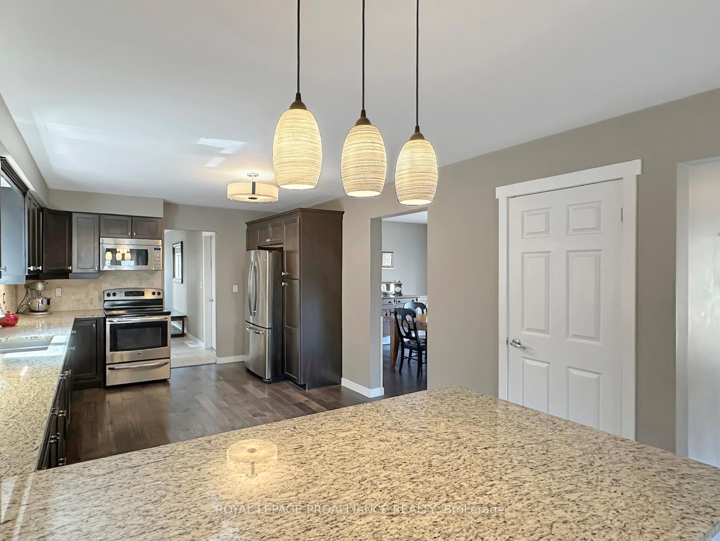 Photo 9 of 2 Thompson Court, Belleville, Belleville Ward — HOMEH