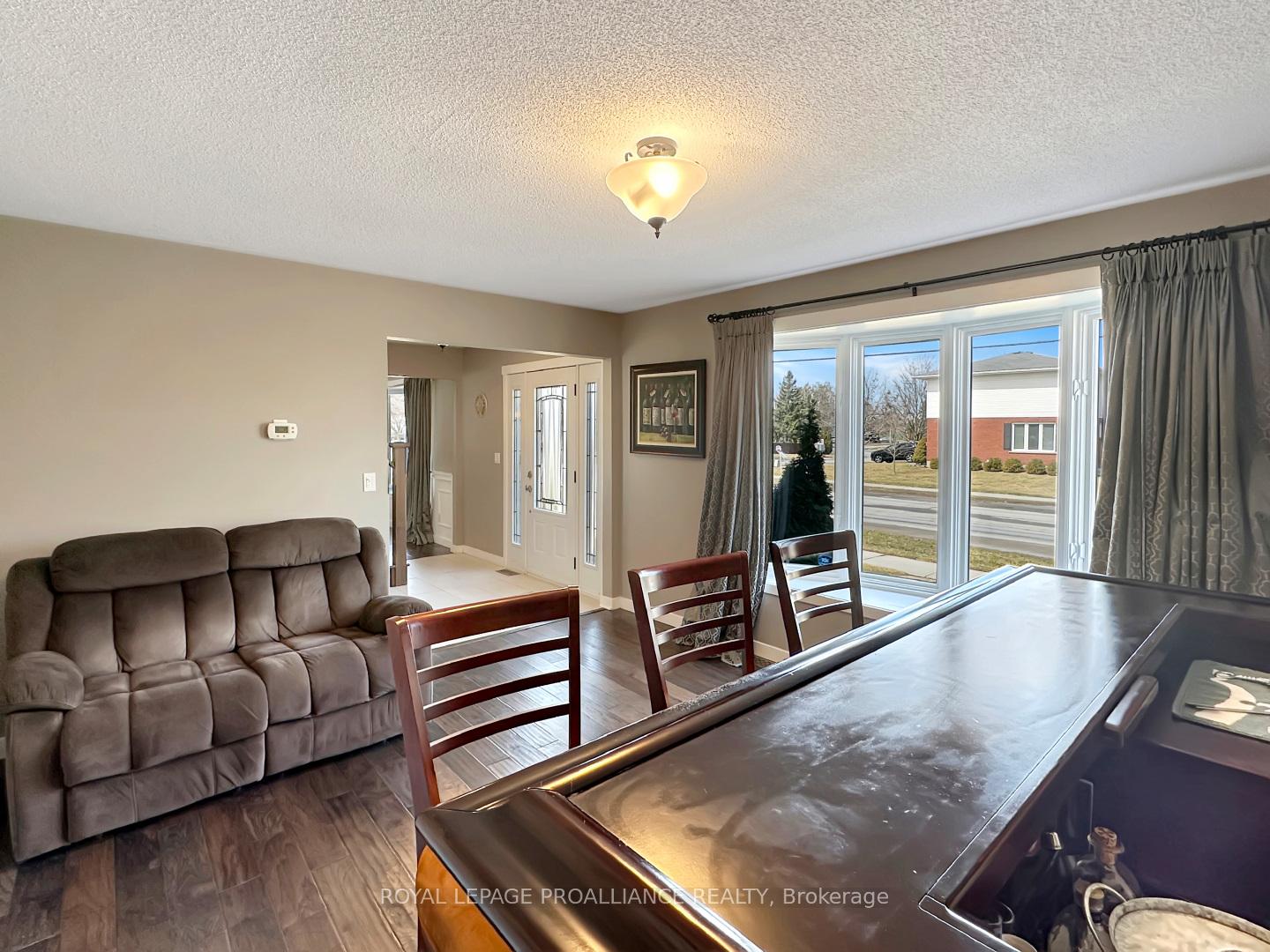Photo 18 of 2 Thompson Court, Belleville, Belleville Ward — HOMEH