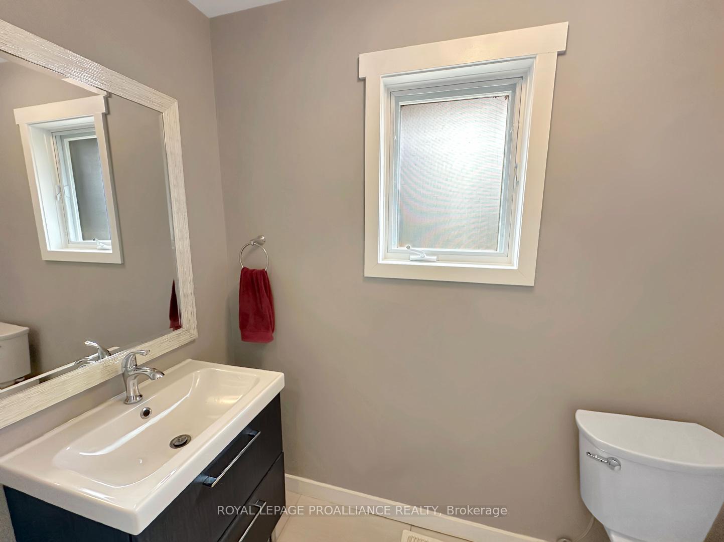 Photo 19 of 2 Thompson Court, Belleville, Belleville Ward — HOMEH