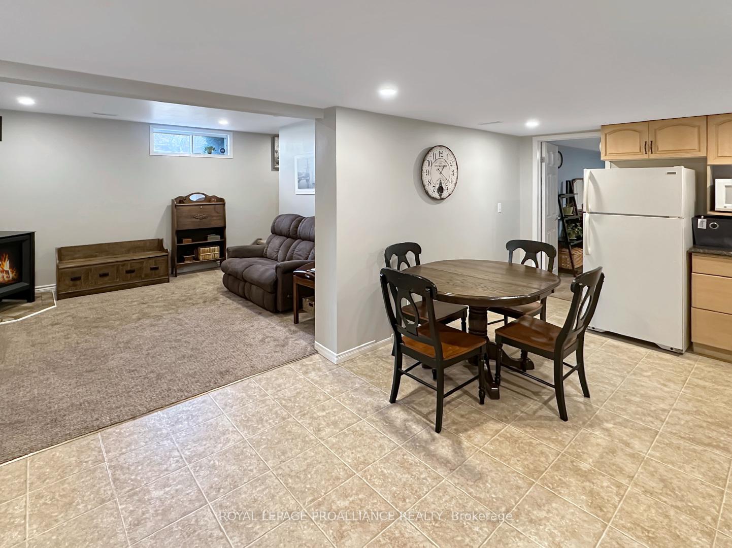 Photo 36 of 2 Thompson Court, Belleville, Belleville Ward — HOMEH