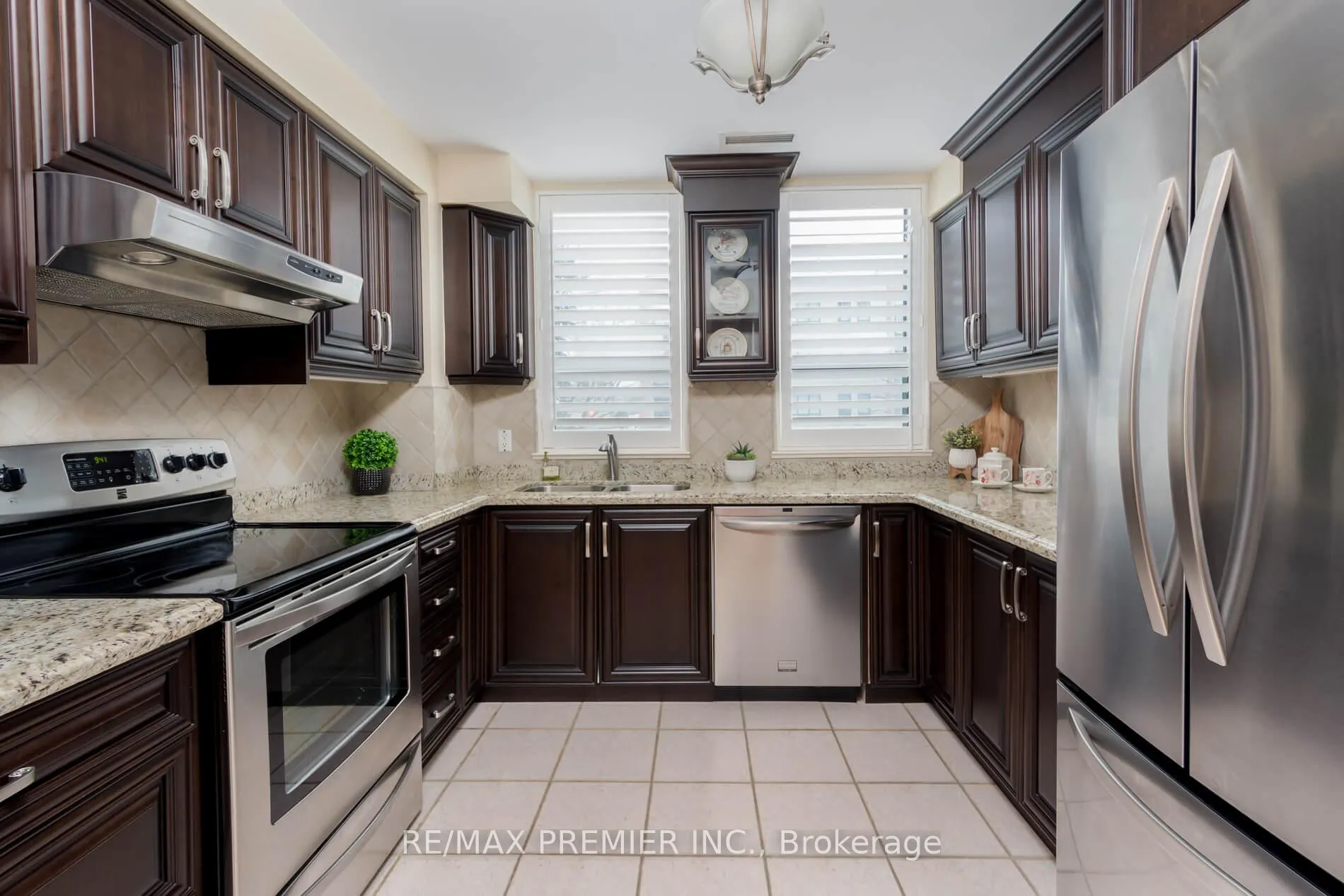 Photo 15 of Unit 219, 53 Woodbridge Avenue, Vaughan, West Woodbridge — HOMEH