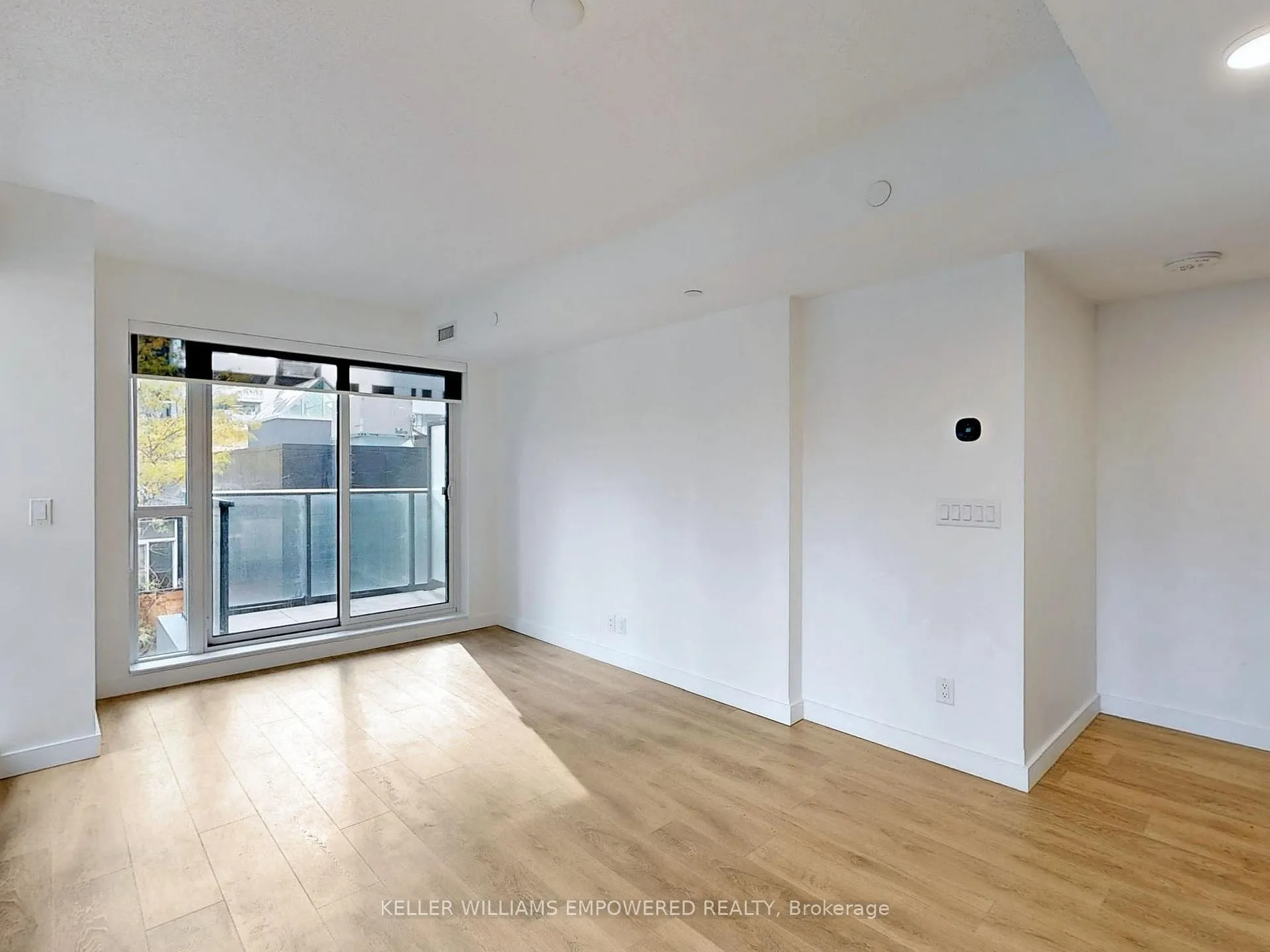 Photo 6 of Unit 511, 38 Widmer Street, Toronto, Waterfront Communities — HOMEH