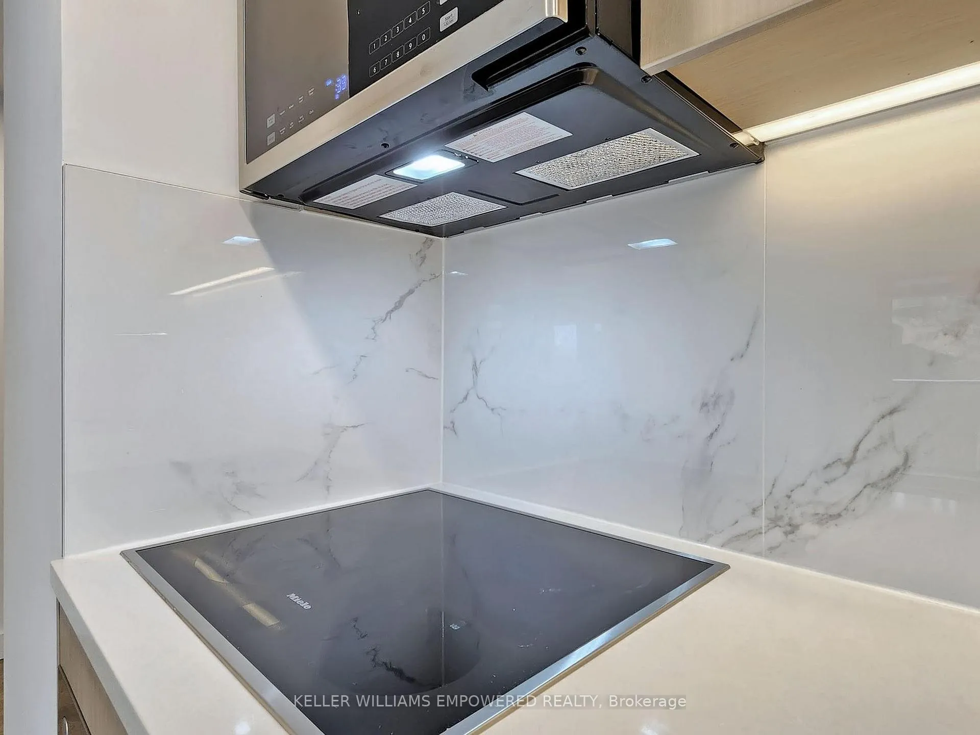 Photo 14 of Unit 511, 38 Widmer Street, Toronto, Waterfront Communities — HOMEH
