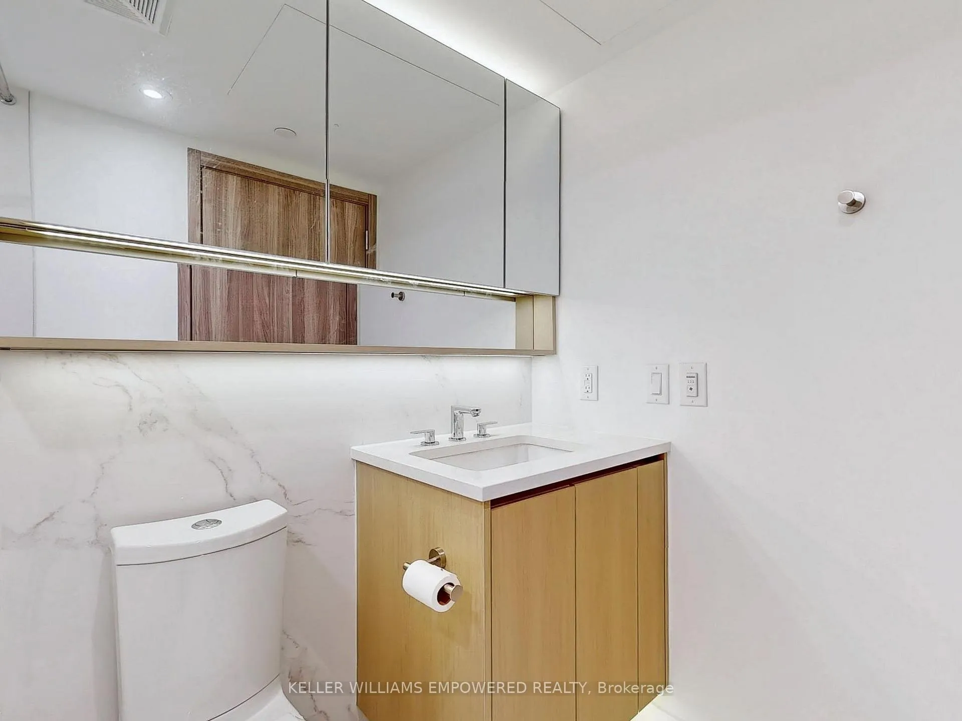 Photo 23 of Unit 511, 38 Widmer Street, Toronto, Waterfront Communities — HOMEH