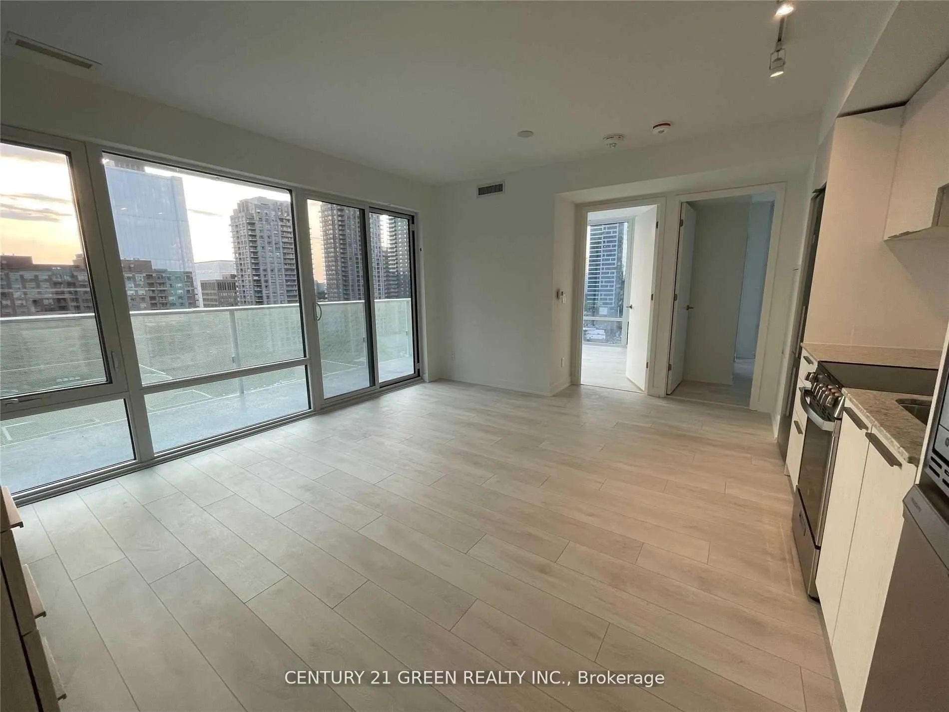 Photo 5 of Unit 1102, 501 Yonge Street, Toronto, Church-Yonge Corridor — HOMEH