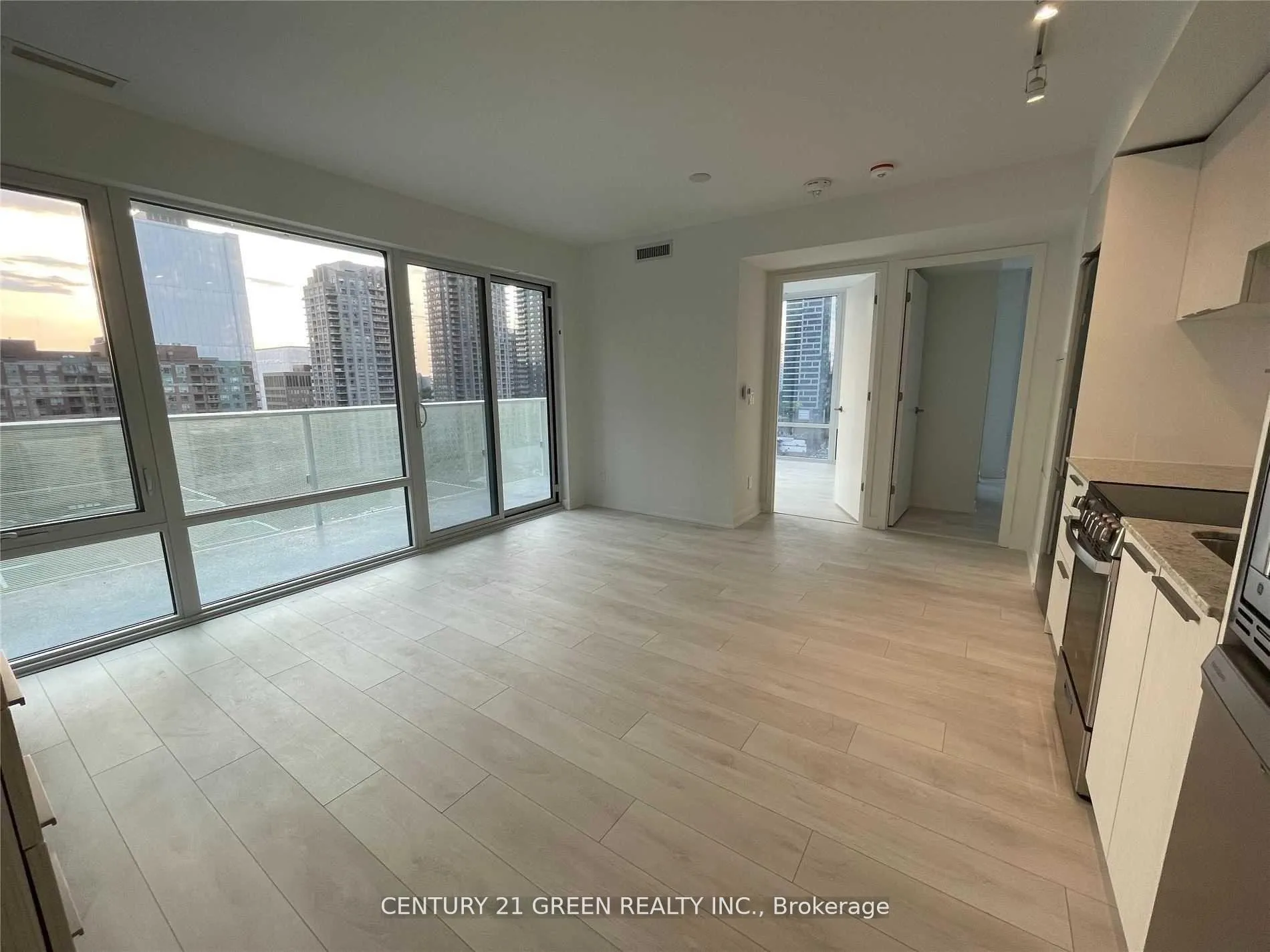 Photo 8 of Unit 1102, 501 Yonge Street, Toronto, Church-Yonge Corridor — HOMEH