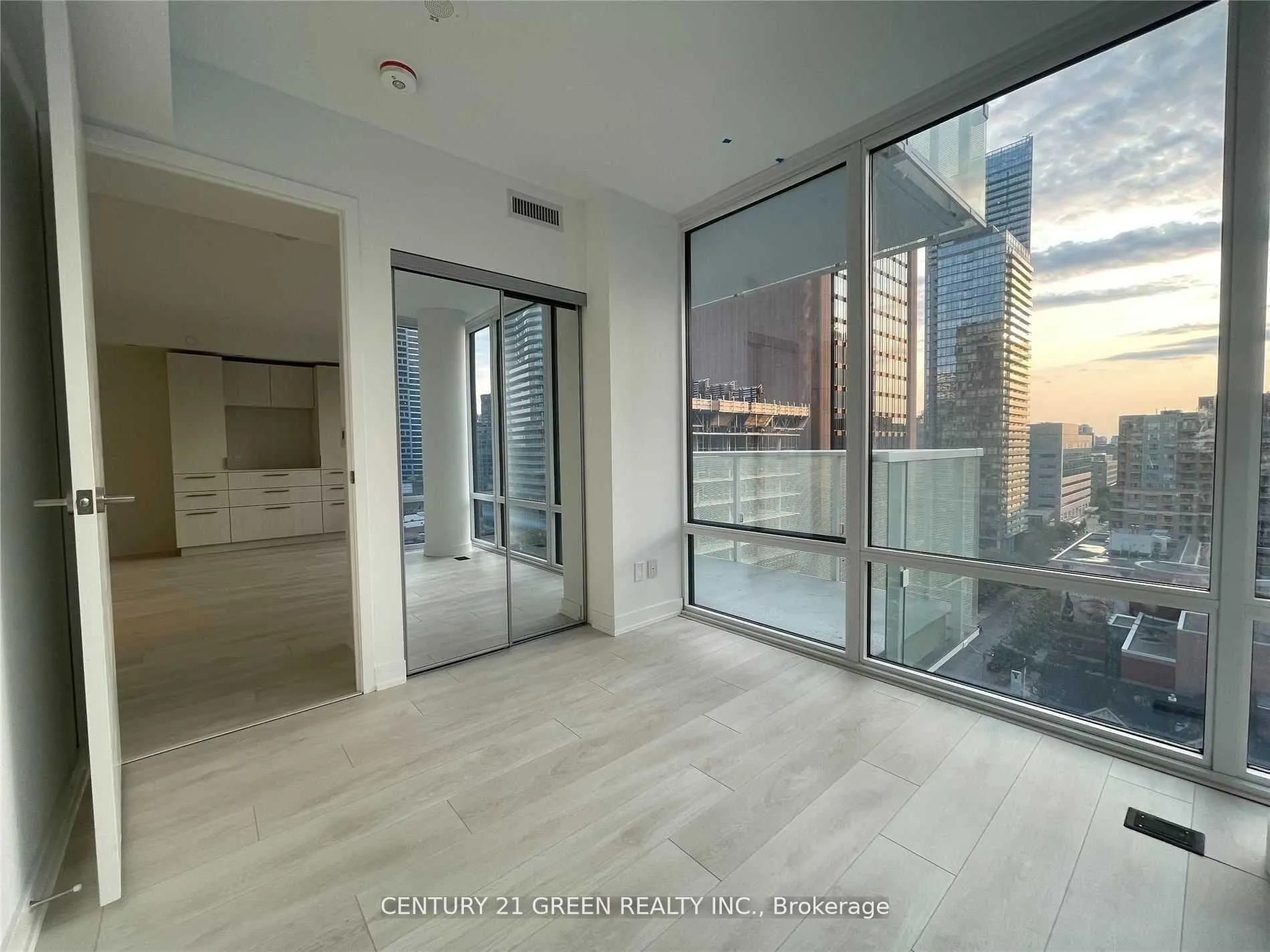 Photo 11 of Unit 1102, 501 Yonge Street, Toronto, Church-Yonge Corridor — HOMEH