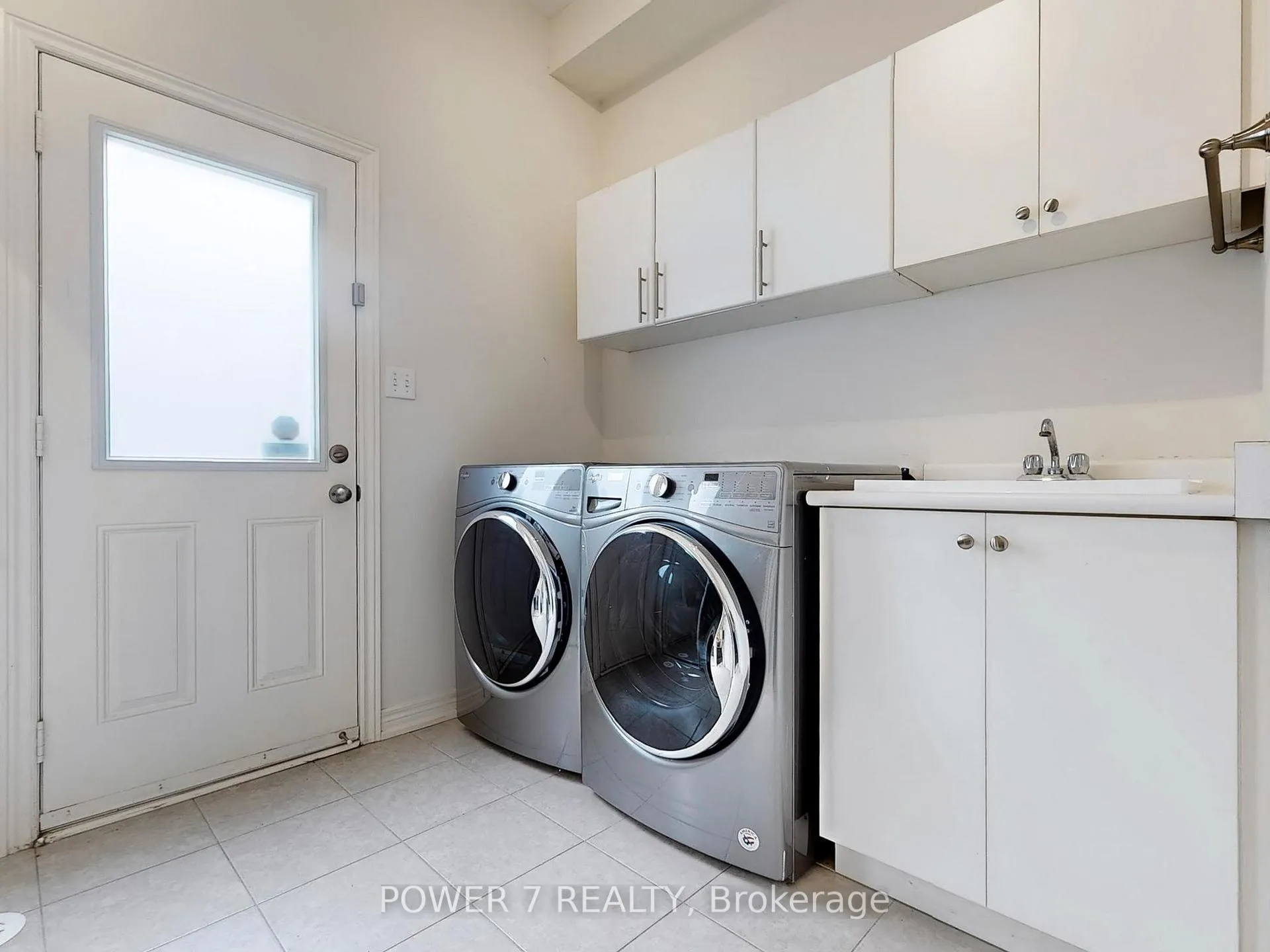 Photo 5 of 19 Spiv Grove Way, Markham, Greensborough — HOMEH