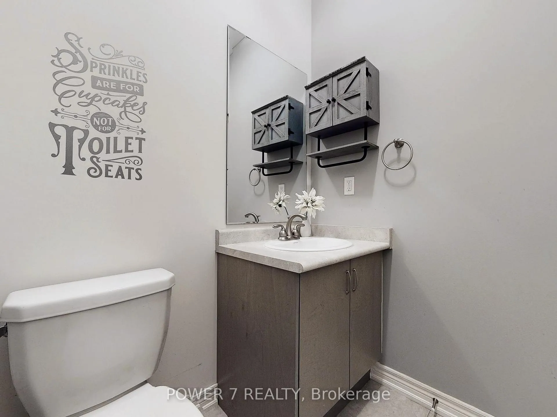 Photo 21 of 19 Spiv Grove Way, Markham, Greensborough — HOMEH
