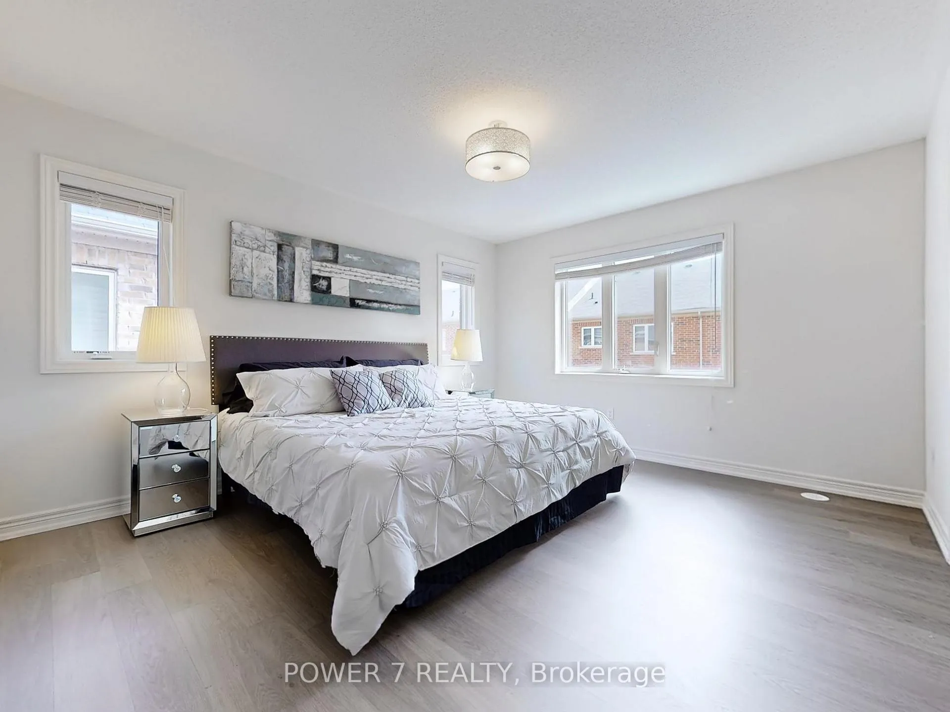 Photo 23 of 19 Spiv Grove Way, Markham, Greensborough — HOMEH