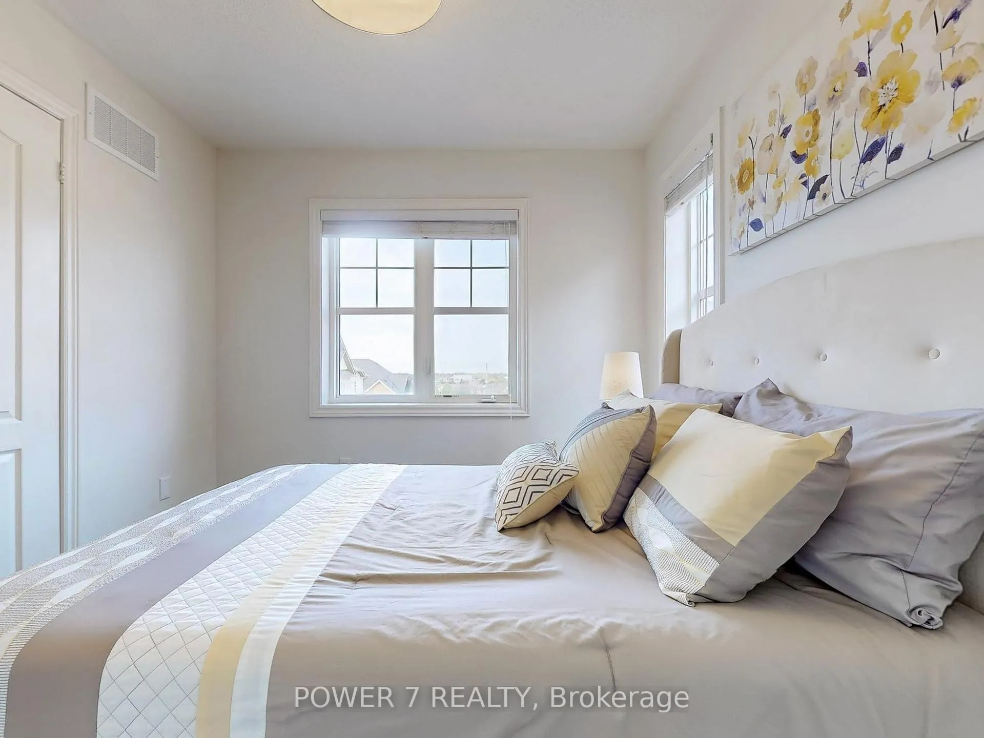 Photo 30 of 19 Spiv Grove Way, Markham, Greensborough — HOMEH