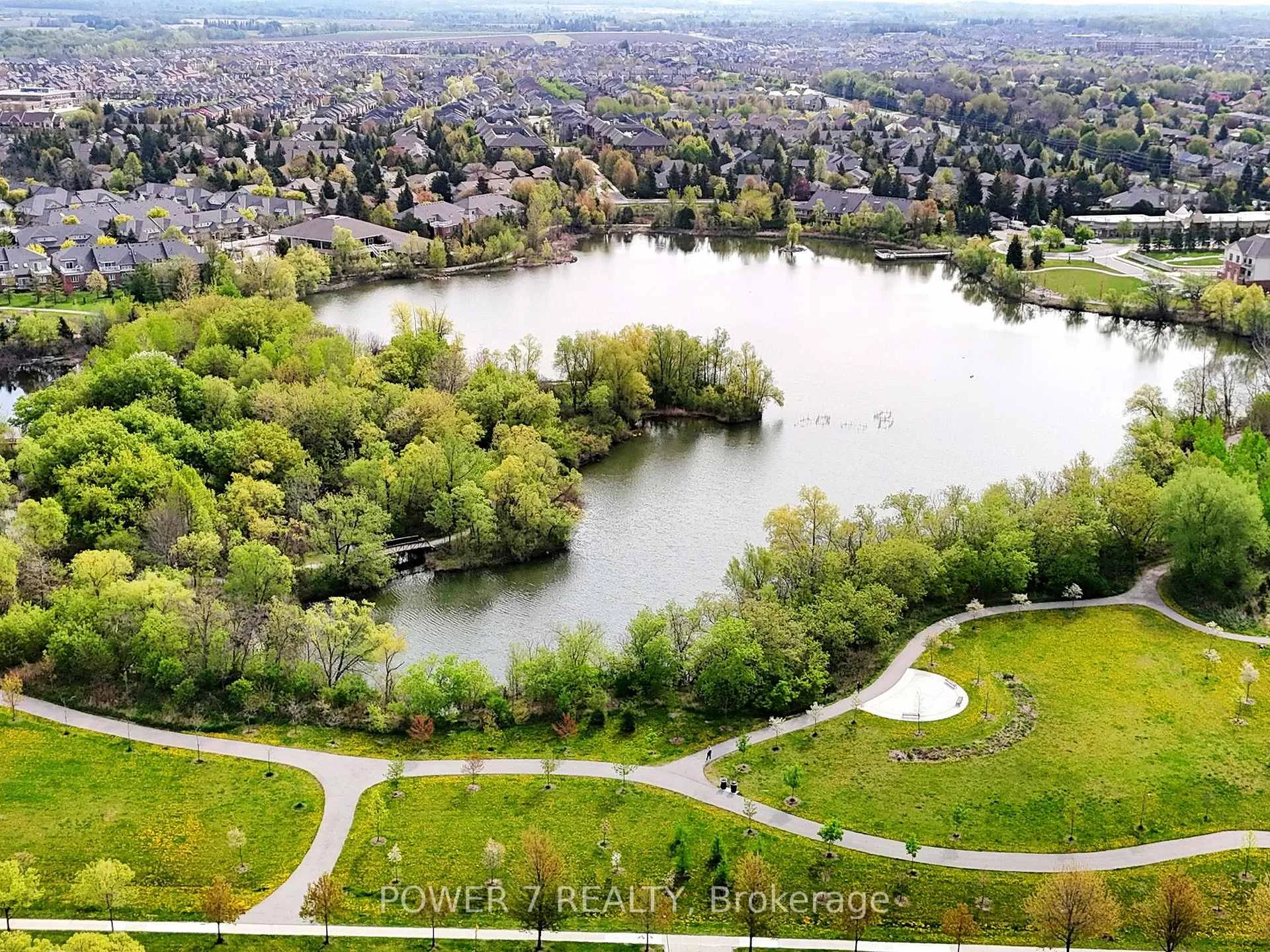 Photo 39 of 19 Spiv Grove Way, Markham, Greensborough — HOMEH
