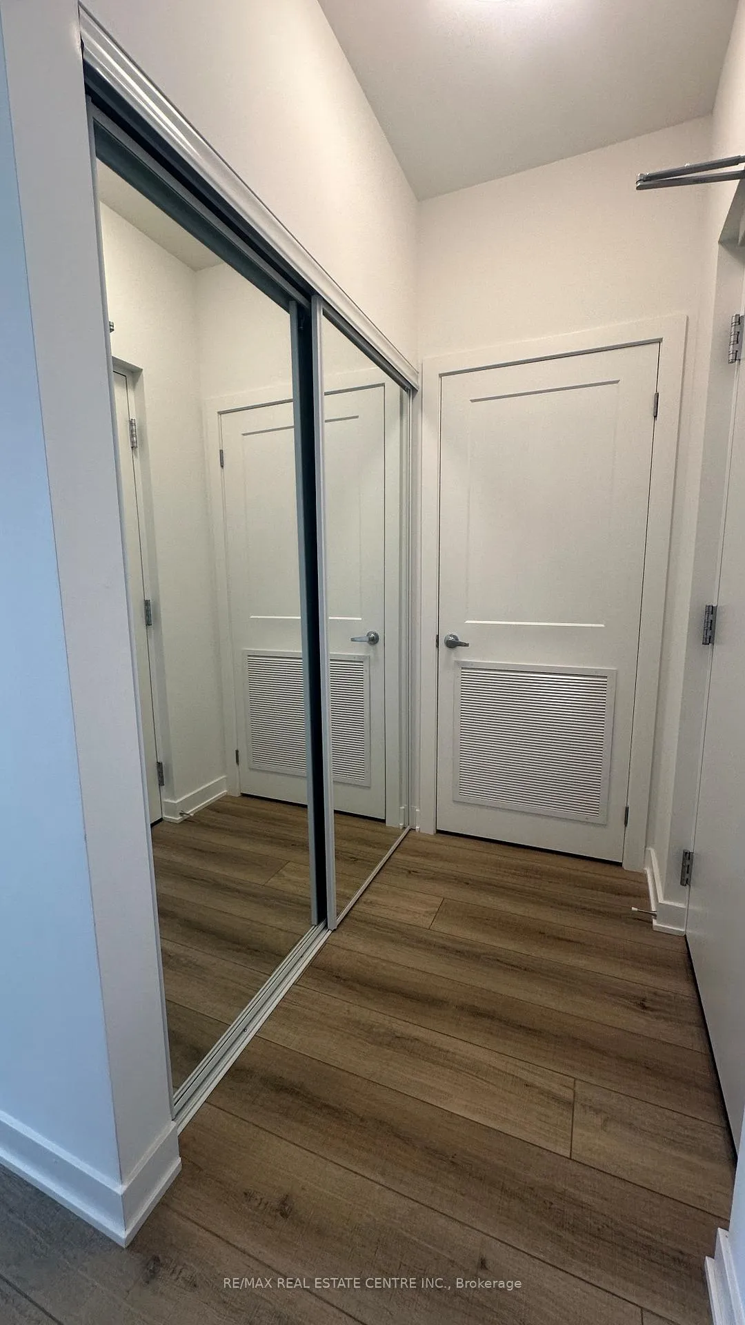 Photo 26 of Unit 512, 312 Erb Street W, Waterloo — HOMEH