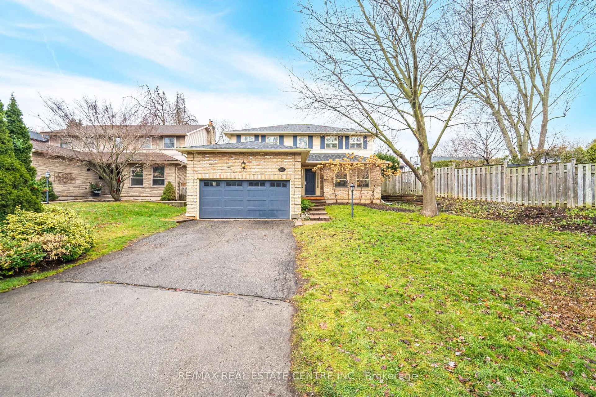 Photo 1 of 257 York Road, Hamilton, Dundas — HOMEH