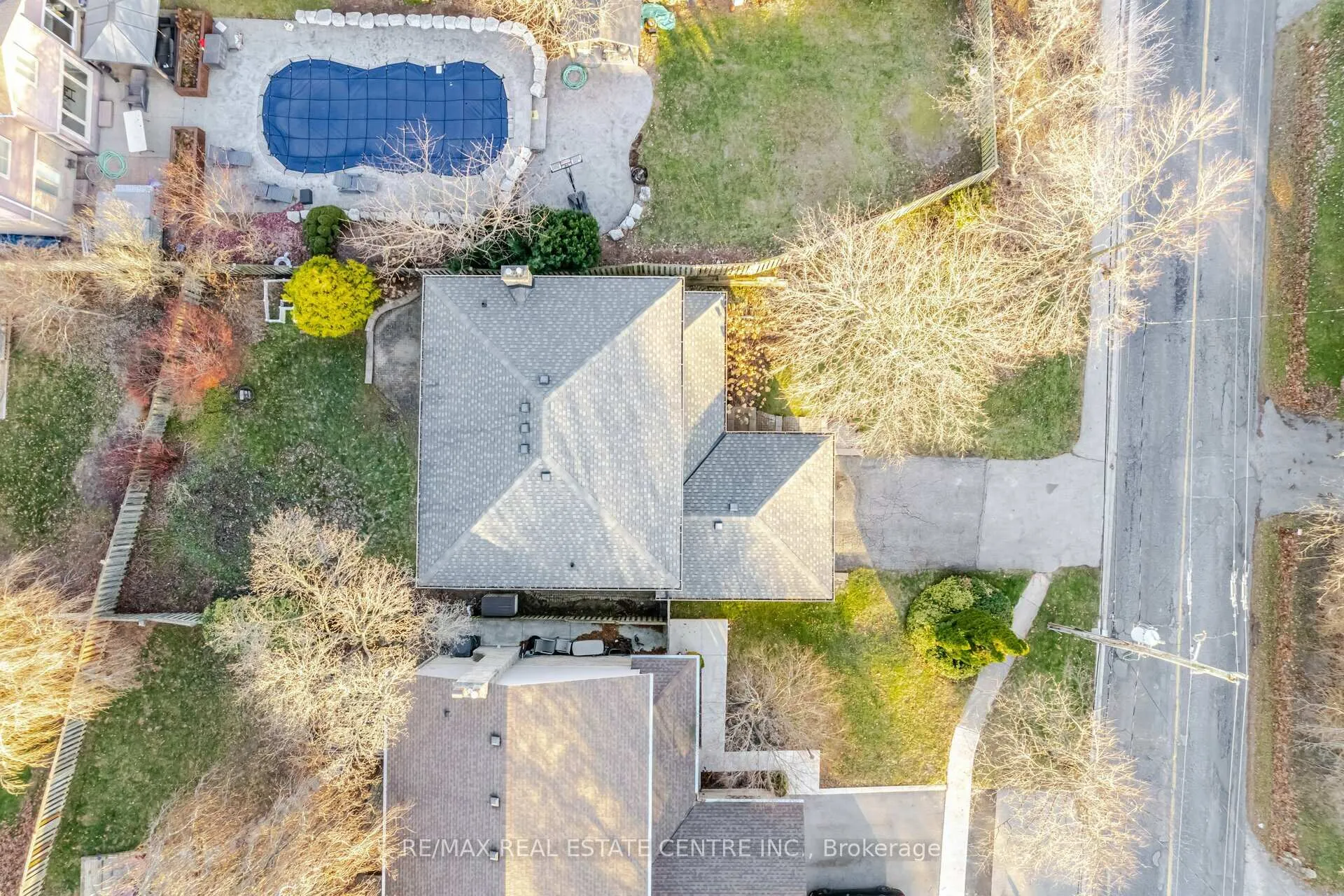 Photo 3 of 257 York Road, Hamilton, Dundas — HOMEH