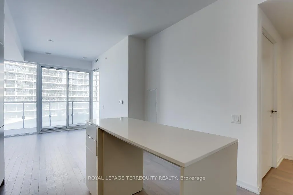 Photo 10 of Unit 1401, 101 Peter Street, Toronto, Waterfront Communities — HOMEH