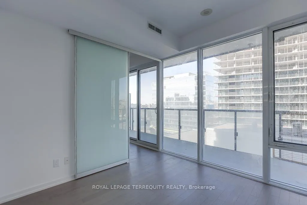 Photo 11 of Unit 1401, 101 Peter Street, Toronto, Waterfront Communities — HOMEH