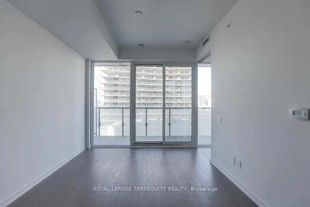 Photo 15 of Unit 1401, 101 Peter Street, Toronto, Waterfront Communities — HOMEH
