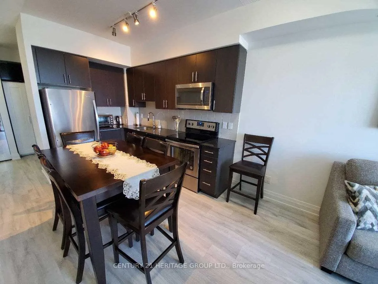 Photo 2 of Unit 1707, 3600 Highway 7 Road, Vaughan, Vaughan Corporate Centre — HOMEH