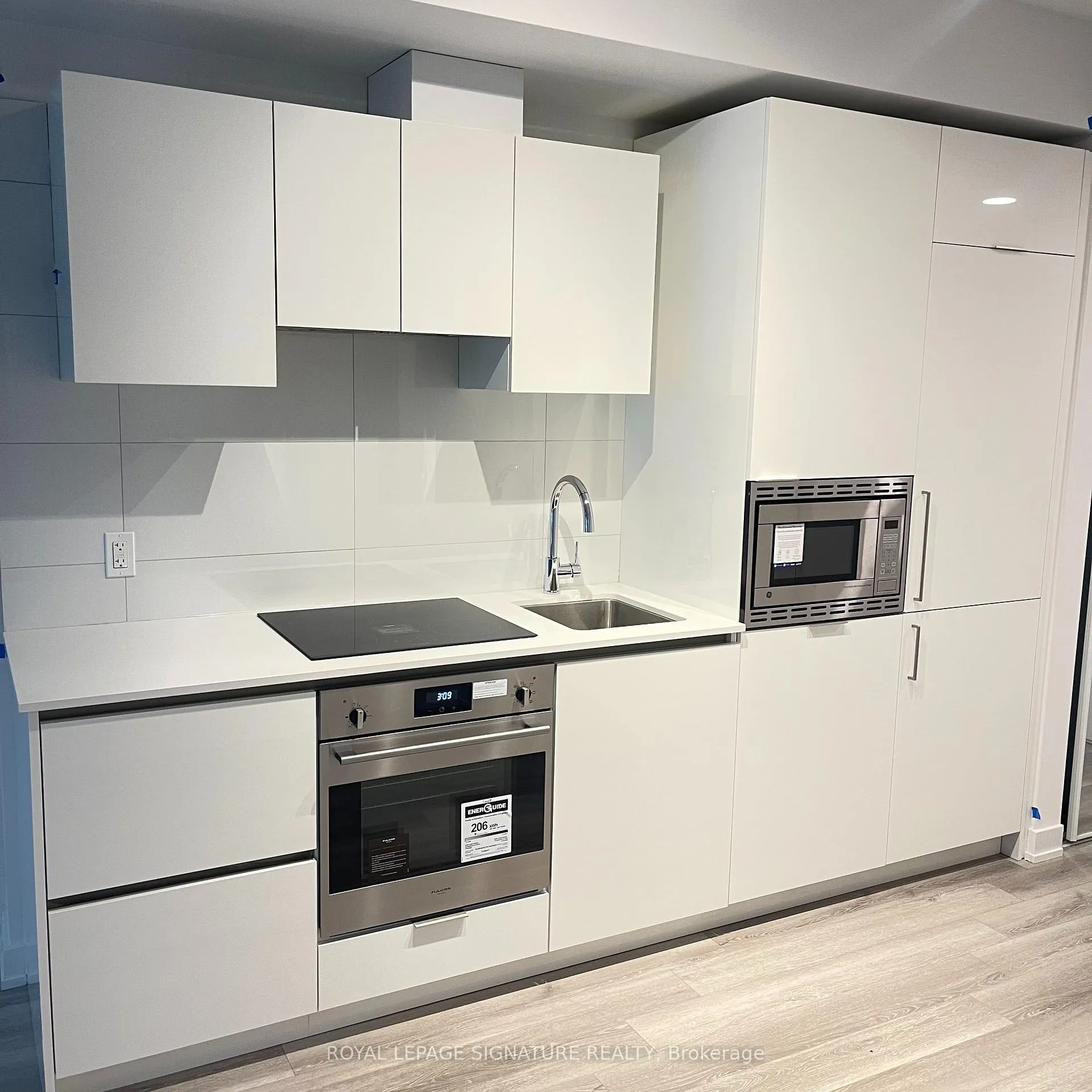 Photo 1 of Unit 3207, 238 Simcoe Street, Toronto, Kensington-Chinatown — HOMEH