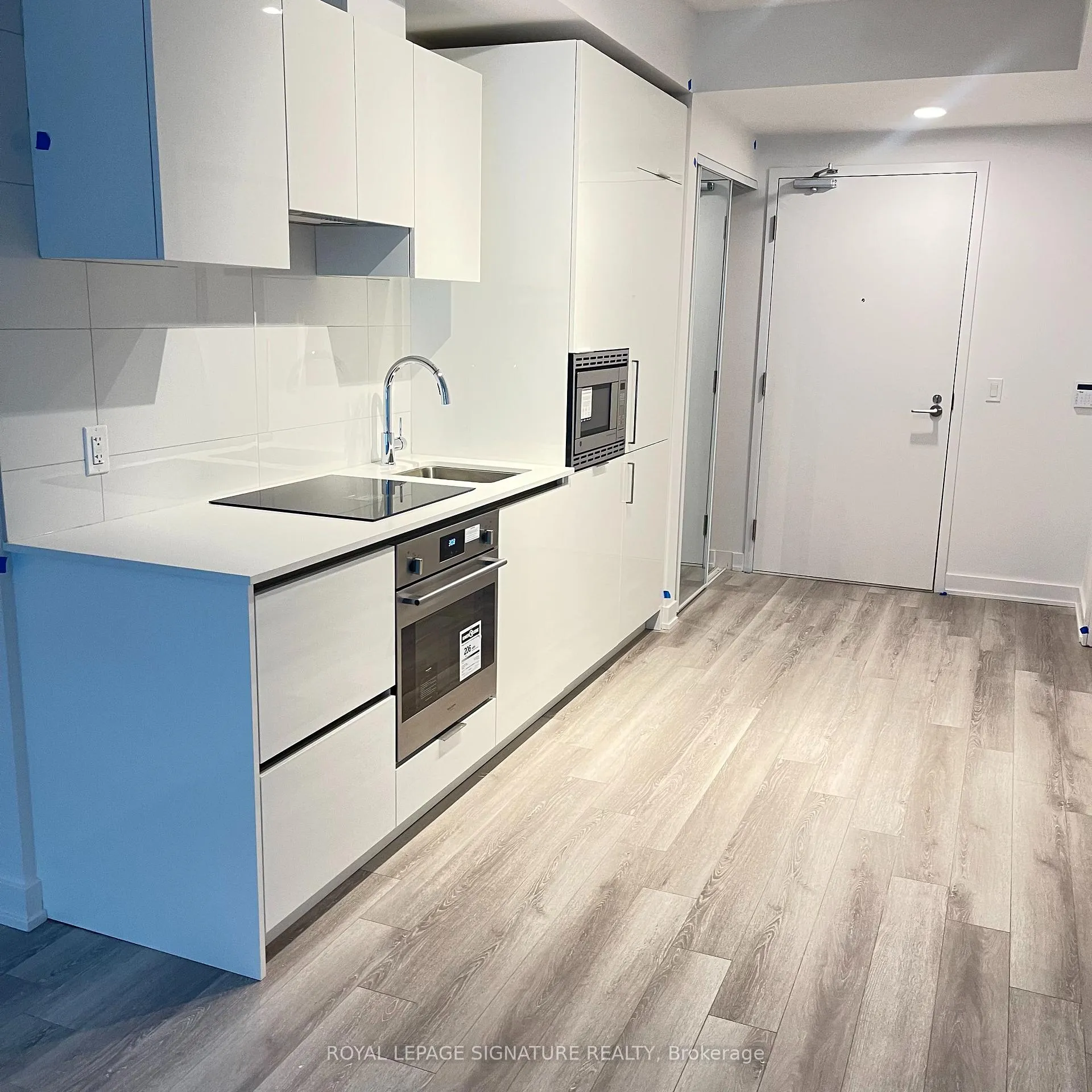 Photo 2 of Unit 3207, 238 Simcoe Street, Toronto, Kensington-Chinatown — HOMEH