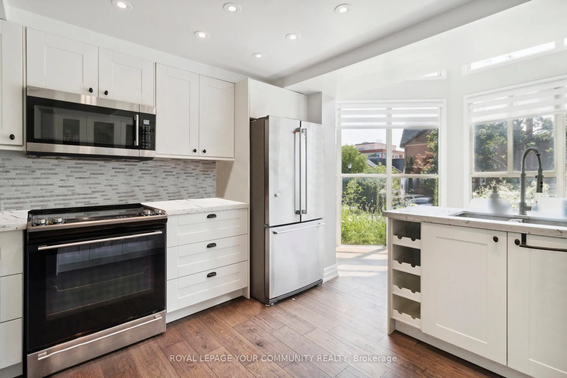 Photo 12 of Unit TH1, 100 Arbors Lane, Vaughan, West Woodbridge — HOMEH