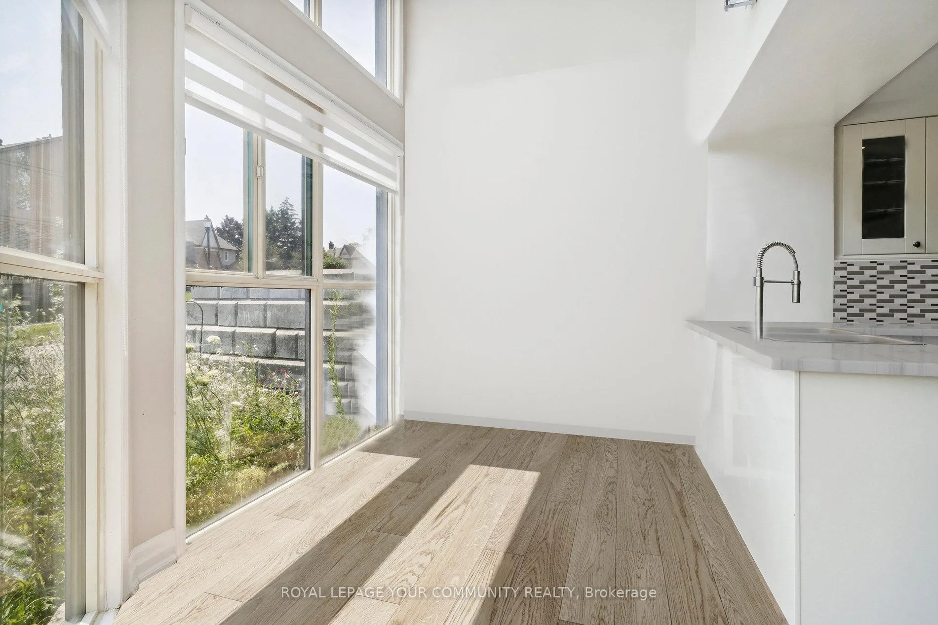 Photo 16 of Unit TH1, 100 Arbors Lane, Vaughan, West Woodbridge — HOMEH