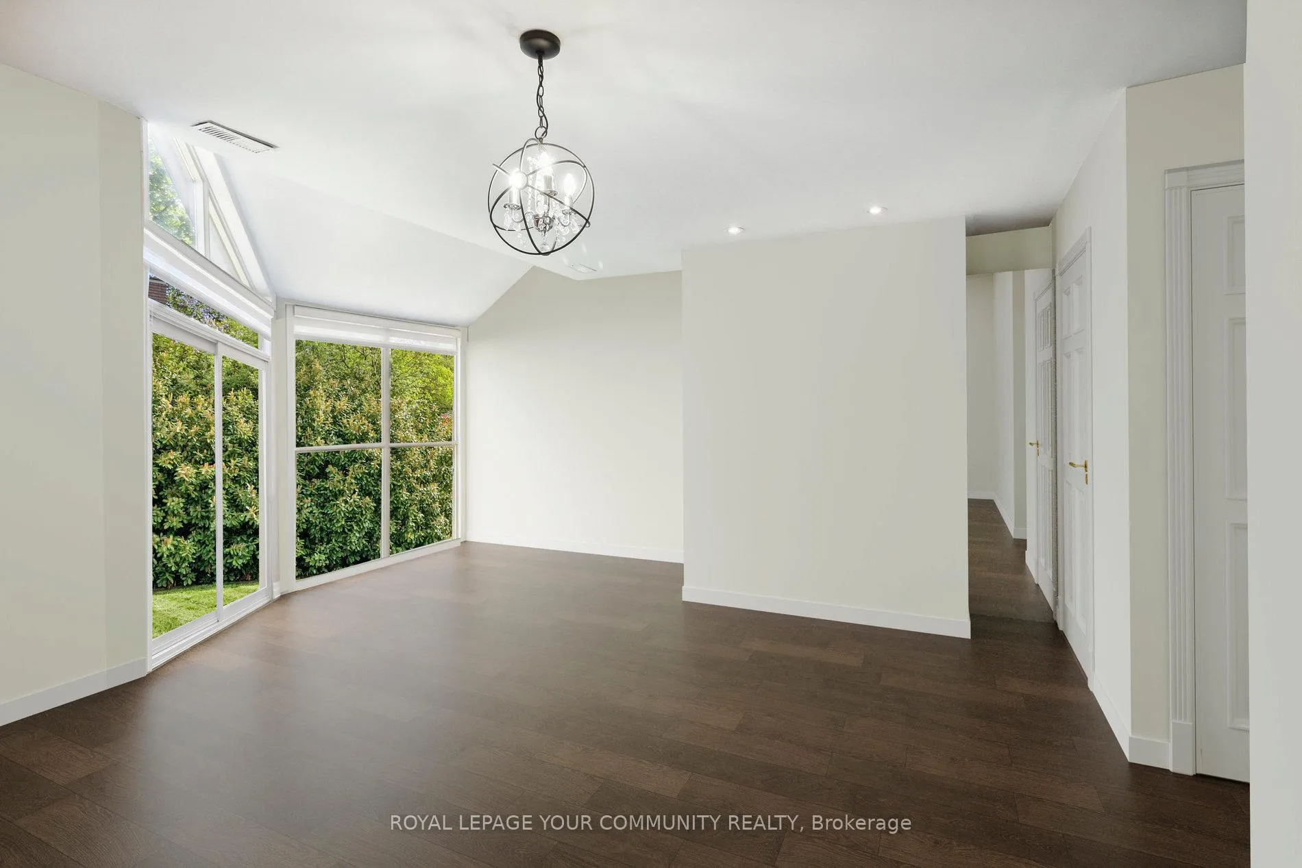 Photo 23 of Unit TH1, 100 Arbors Lane, Vaughan, West Woodbridge — HOMEH