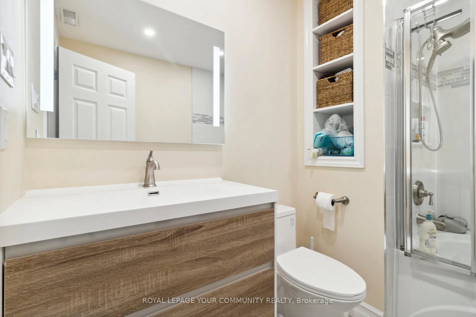Photo 33 of Unit TH1, 100 Arbors Lane, Vaughan, West Woodbridge — HOMEH