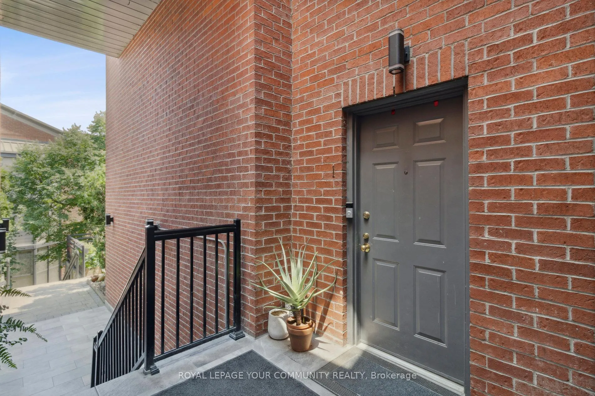 Photo 45 of Unit TH1, 100 Arbors Lane, Vaughan, West Woodbridge — HOMEH