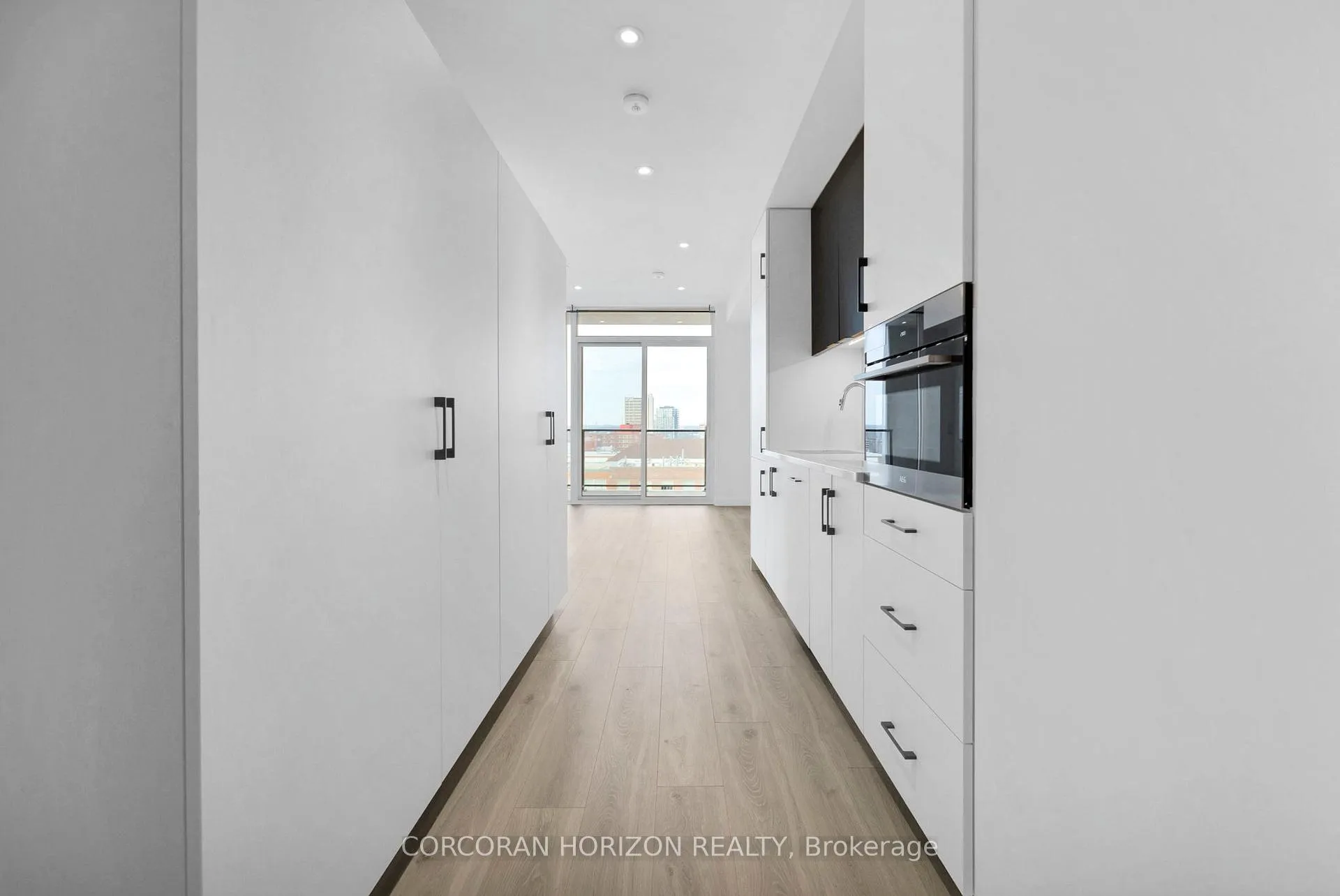 Photo 9 of Unit 1813, 741 King Street W, Kitchener — HOMEH