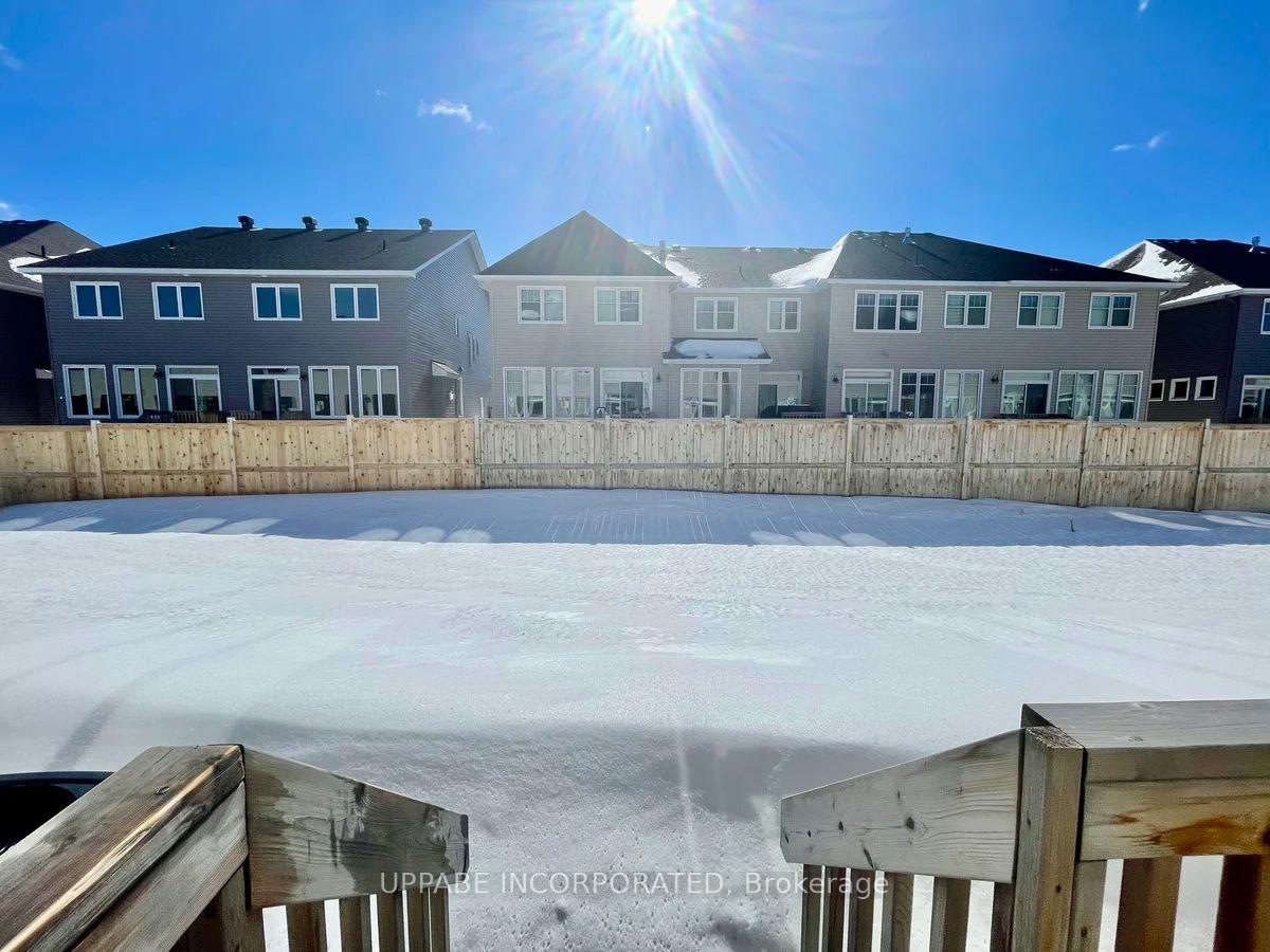 Photo 13 of 714 Pipit Lane, Ottawa, Barrhaven - Half Moon Bay — HOMEH