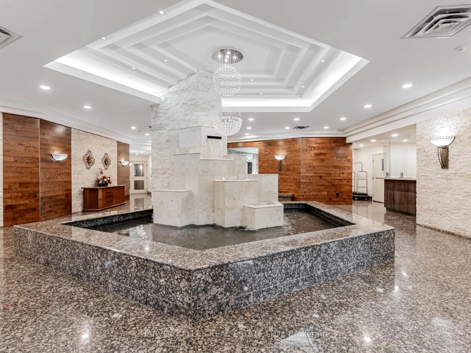 Photo 3 of Unit 1406, 7805 Bayview Avenue, Markham, Aileen-Willowbrook — HOMEH