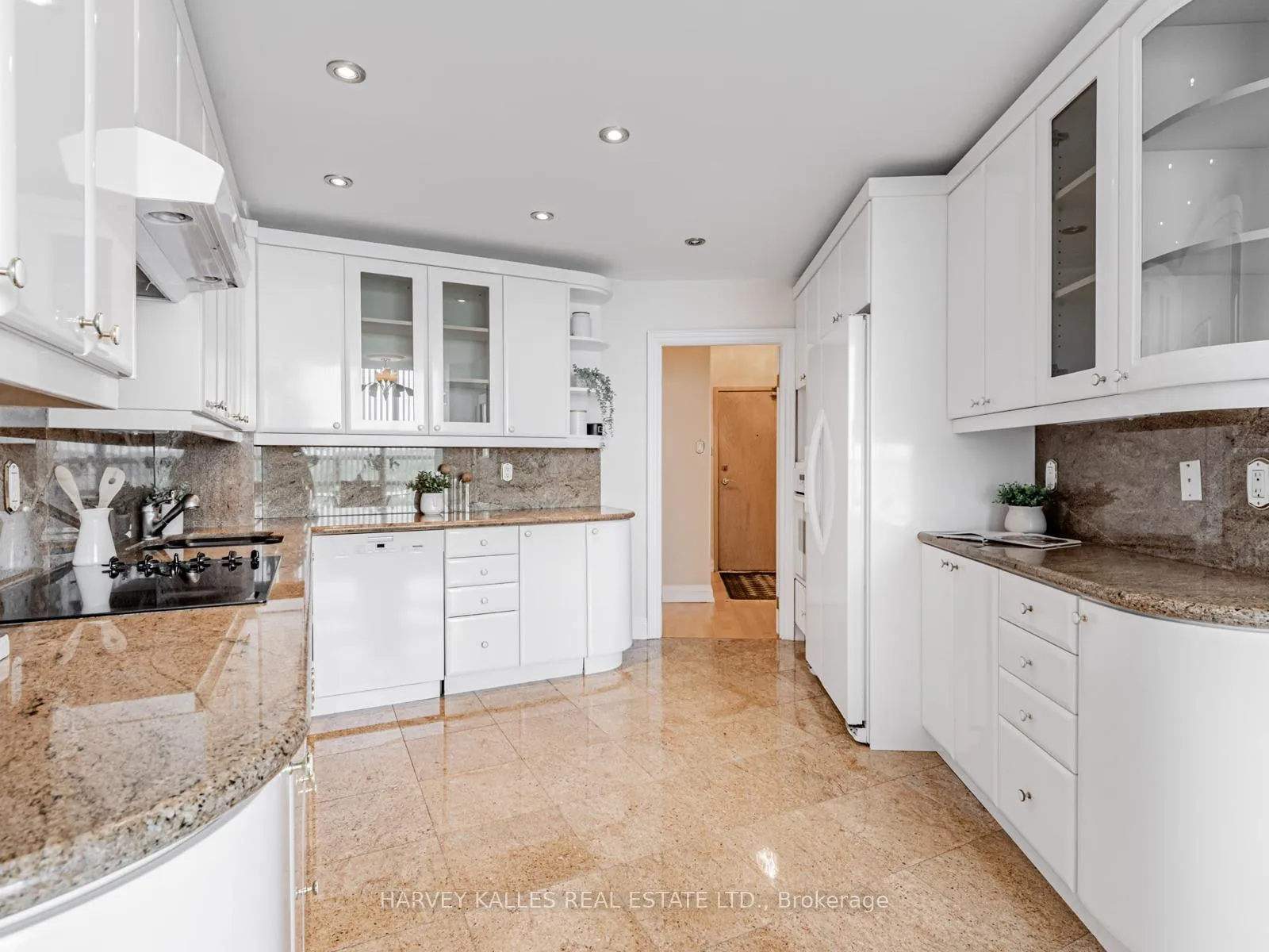 Photo 9 of Unit 1406, 7805 Bayview Avenue, Markham, Aileen-Willowbrook — HOMEH