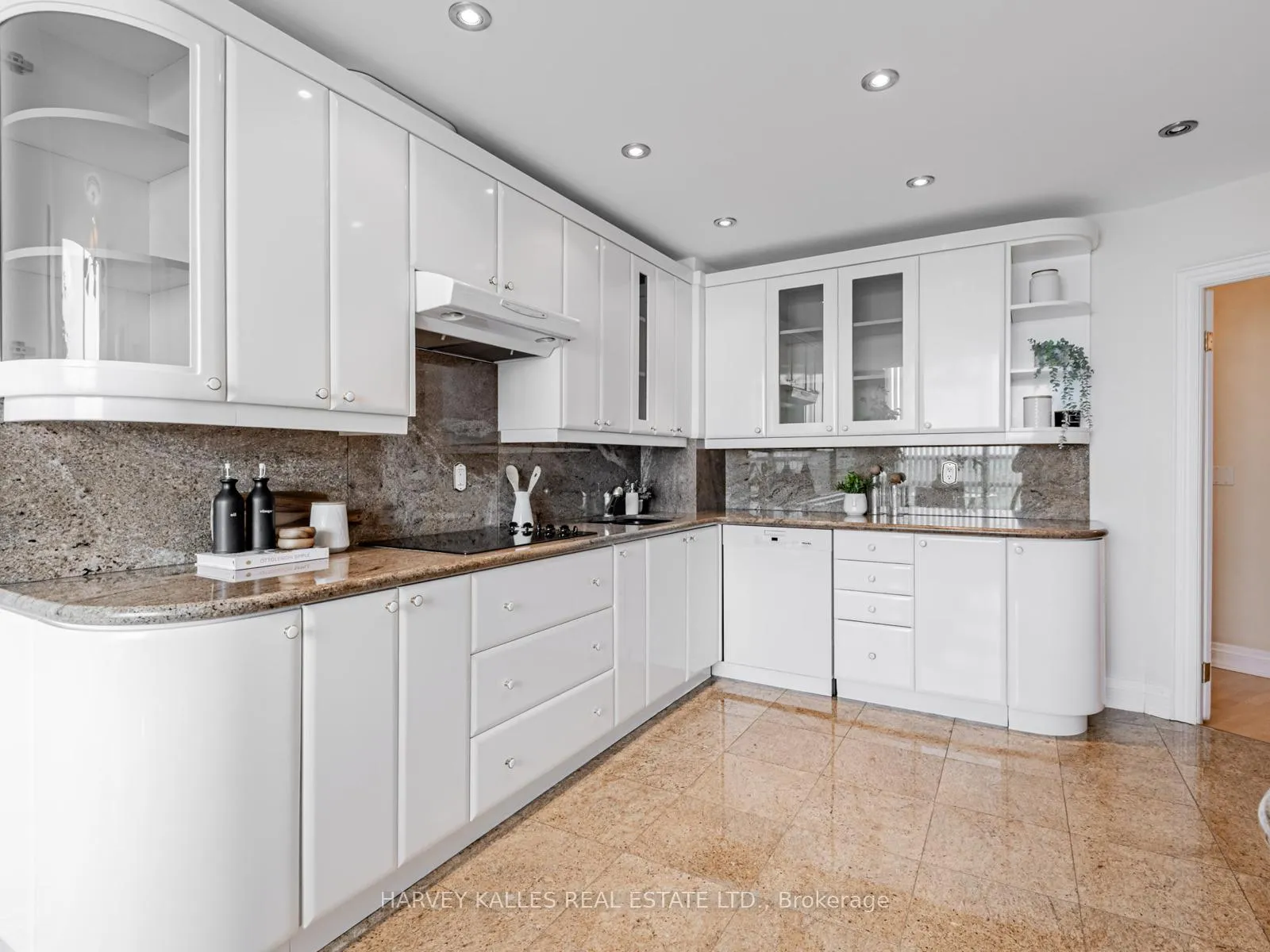 Photo 10 of Unit 1406, 7805 Bayview Avenue, Markham, Aileen-Willowbrook — HOMEH