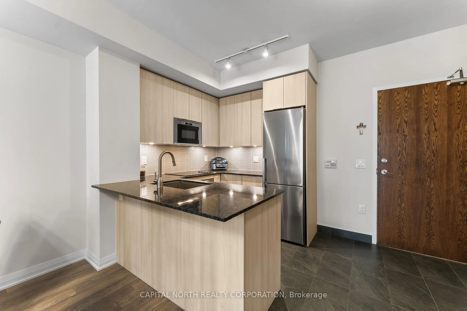 Photo 9 of Unit 634, 99 Eagle Rock Way N, Vaughan, Maple — HOMEH