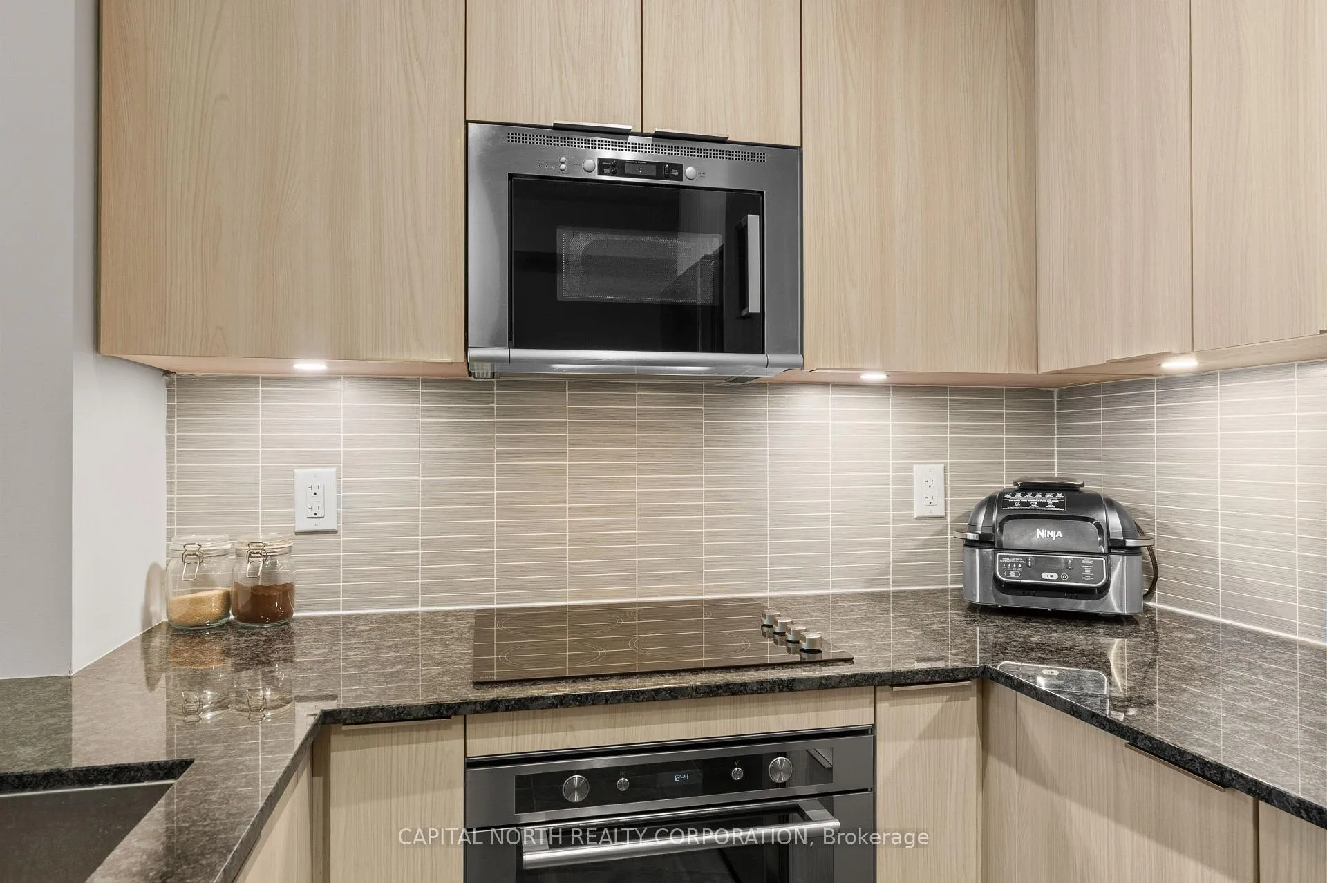 Photo 12 of Unit 634, 99 Eagle Rock Way N, Vaughan, Maple — HOMEH
