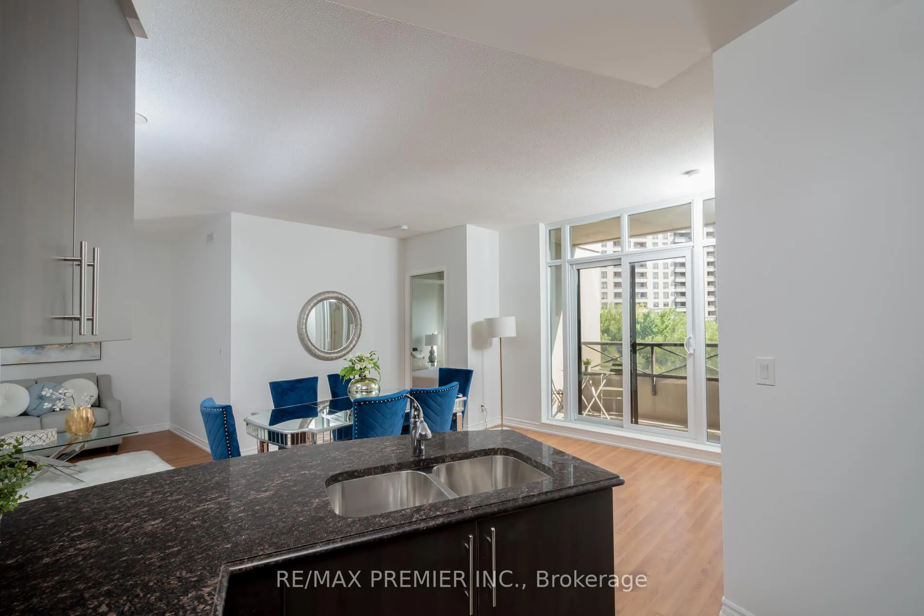 Photo 16 of Unit 309, 9225 Jane Street, Vaughan, Maple — HOMEH