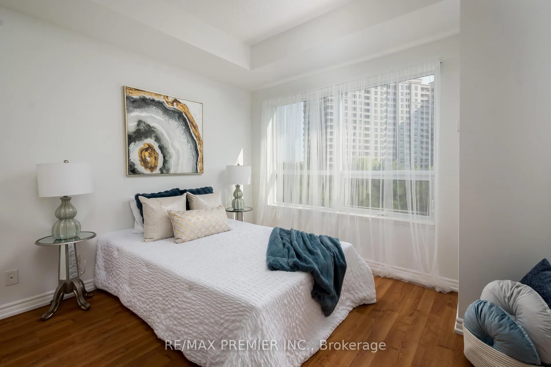Photo 17 of Unit 309, 9225 Jane Street, Vaughan, Maple — HOMEH