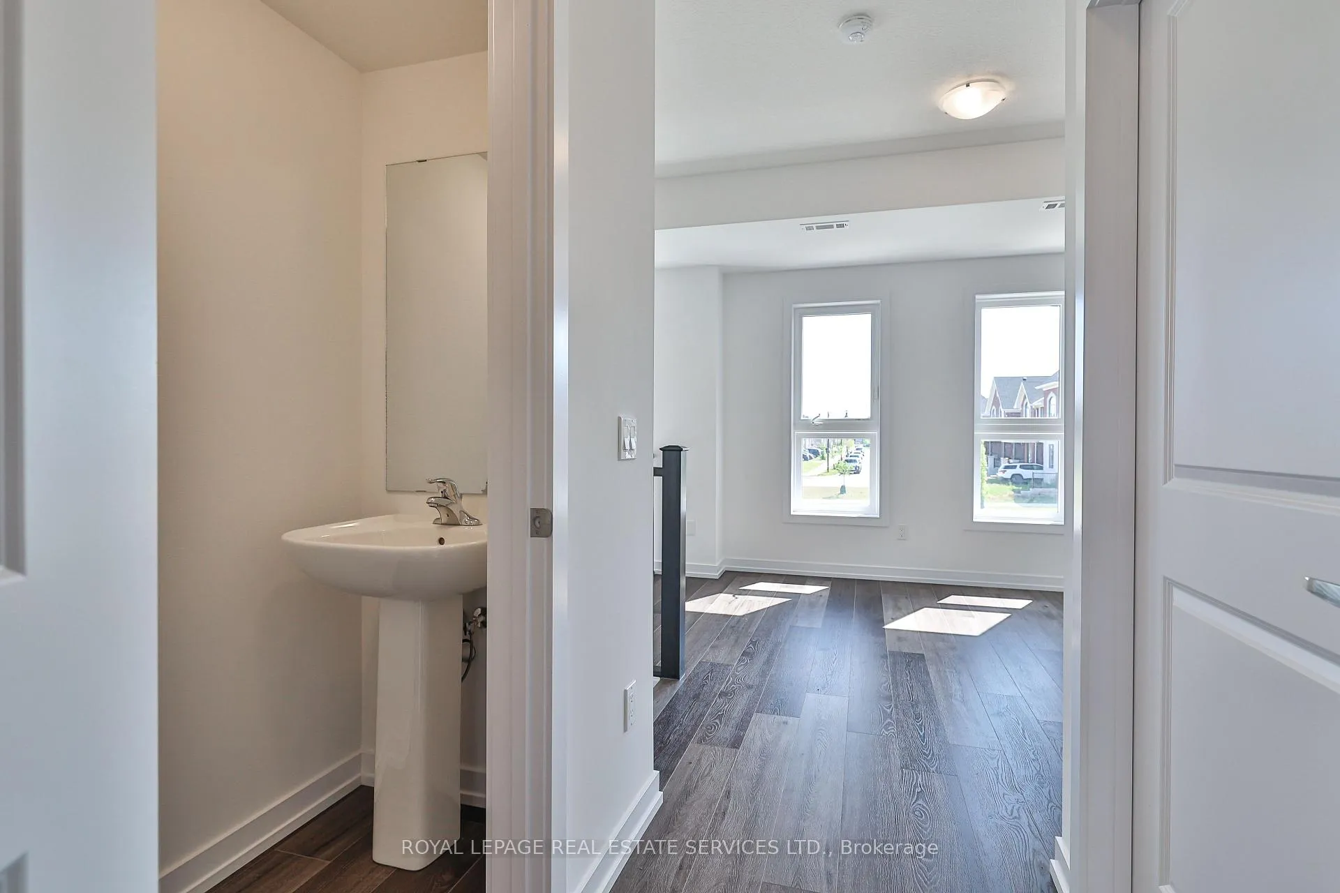 Photo 12 of Unit 14, 211 Burke Street, Hamilton, Waterdown — HOMEH